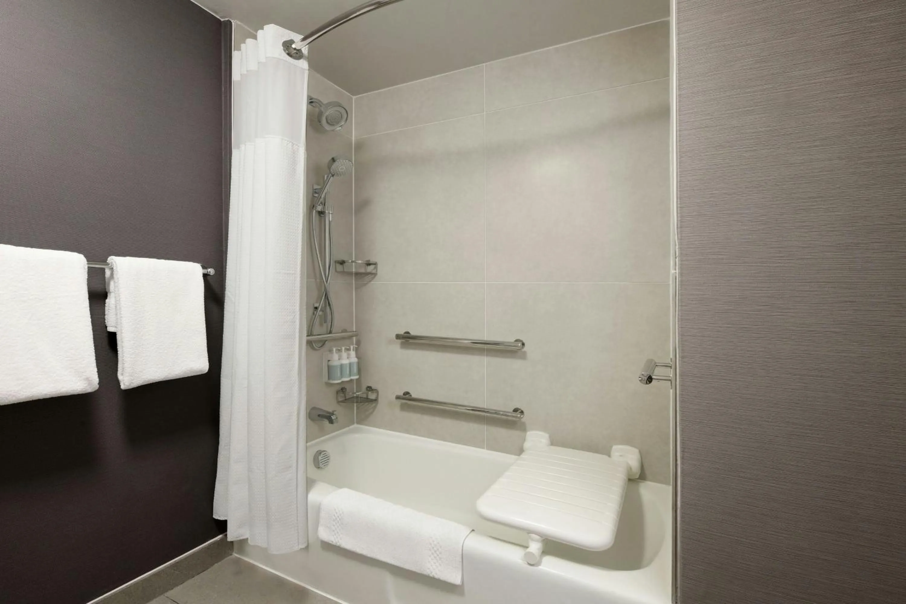Bathroom in Courtyard by Marriott Houston Northwest