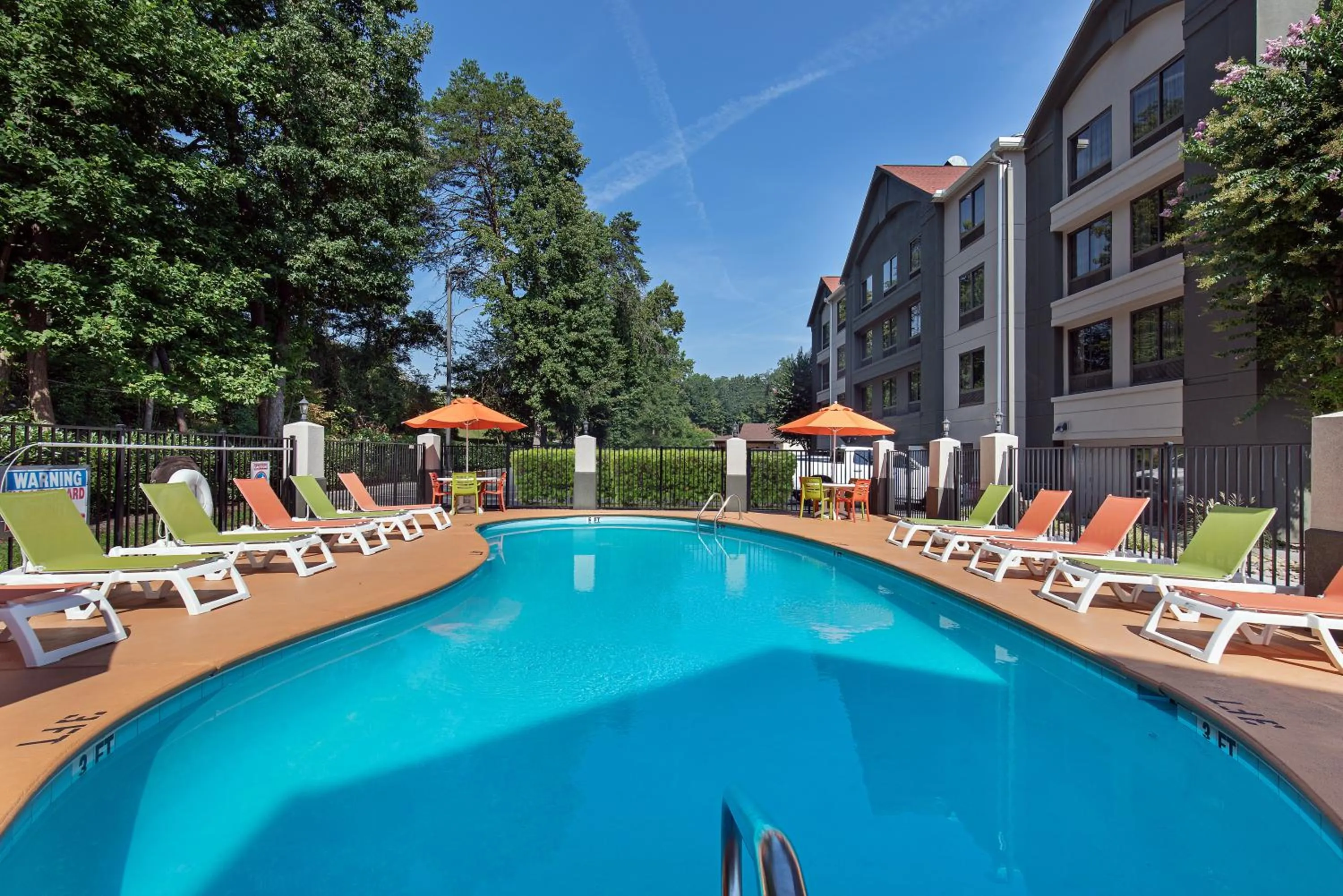 Swimming pool in Super 8 by Wyndham Pigeon Forge-Emert St