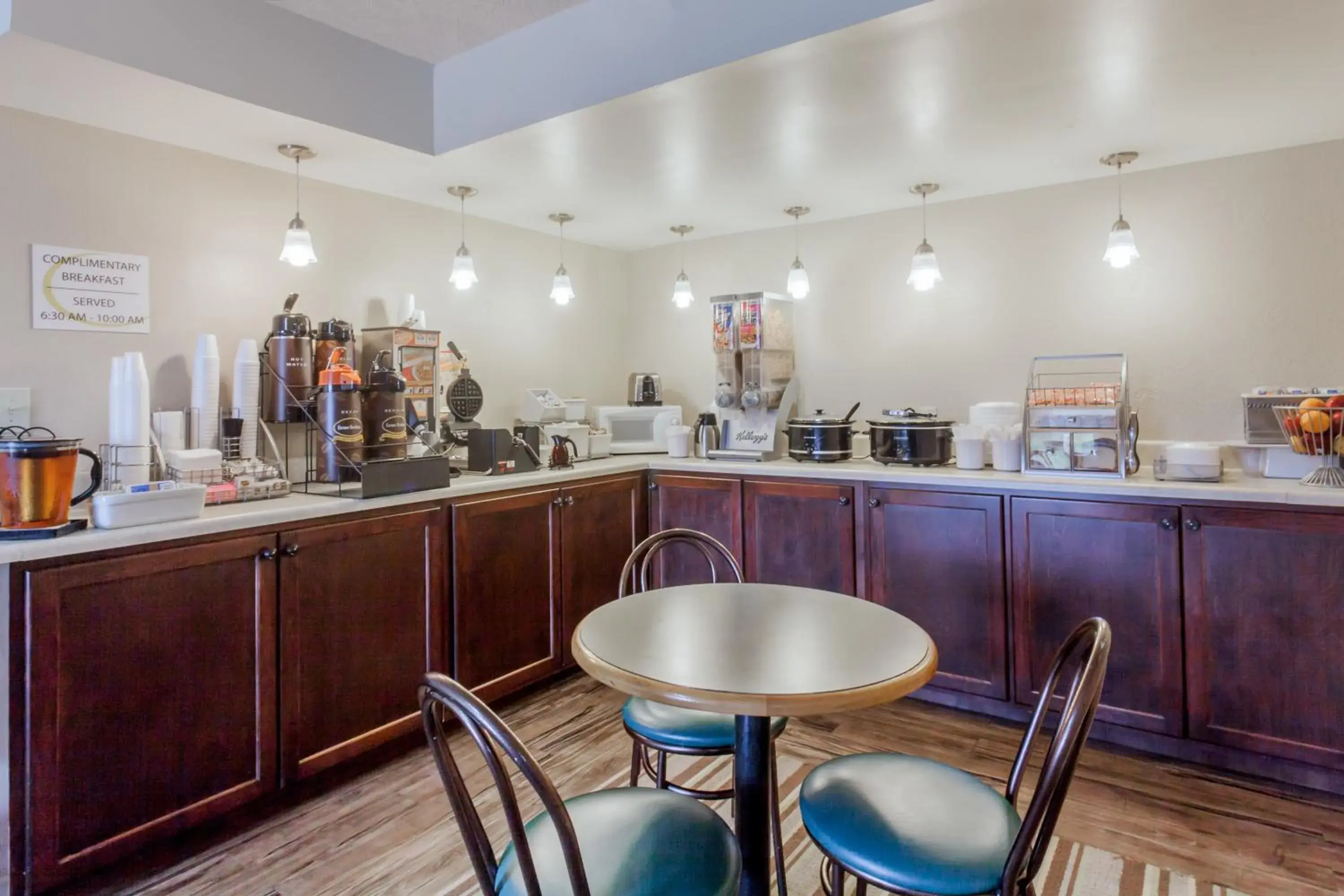 Food and drinks in Super 8 by Wyndham Pigeon Forge-Emert St Food and drinks in Super 8 by Wyndham Pigeon Forge-Emert St