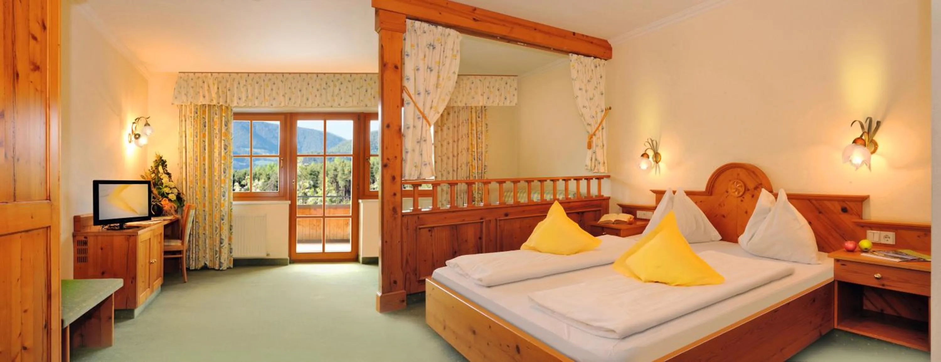 Bed in Hotel Flötscherhof