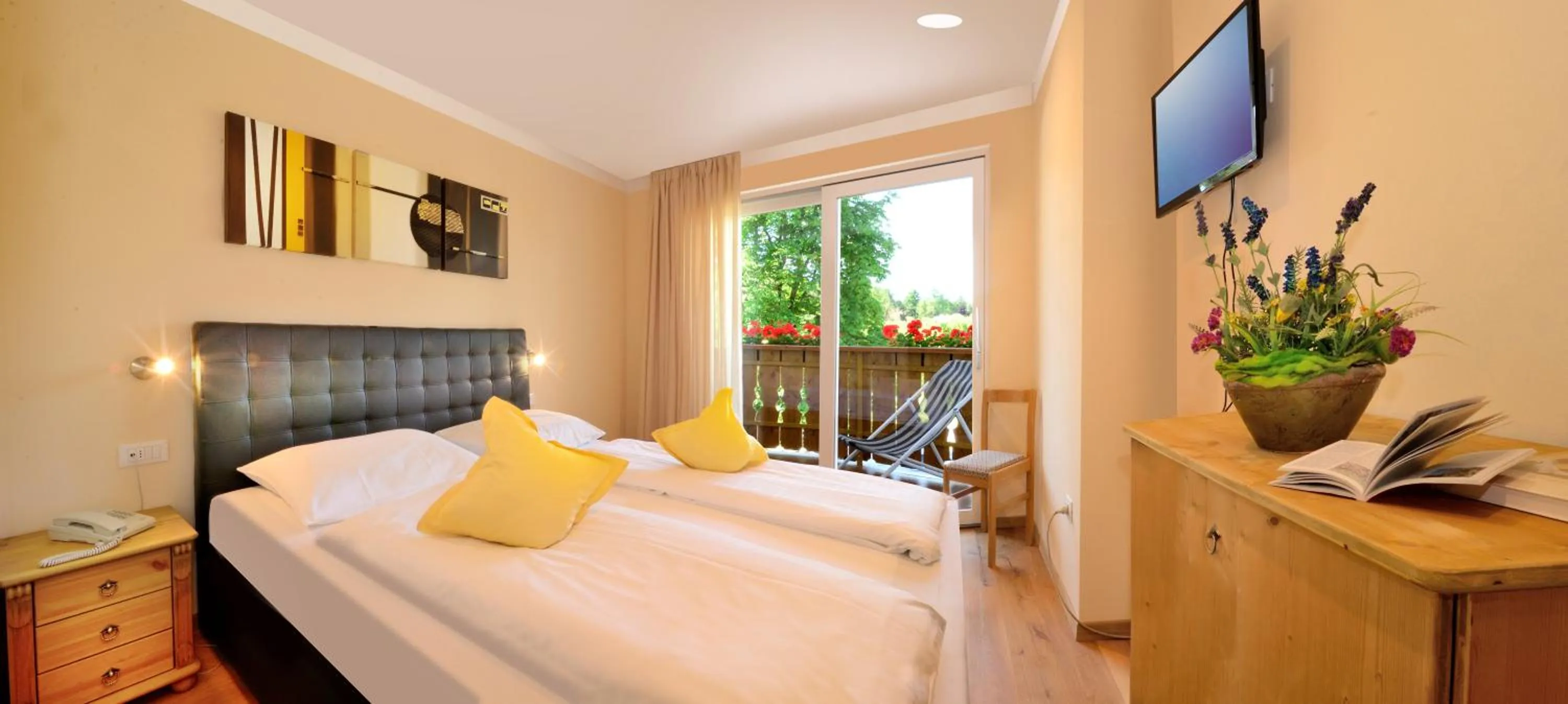 Bed in Hotel Flötscherhof