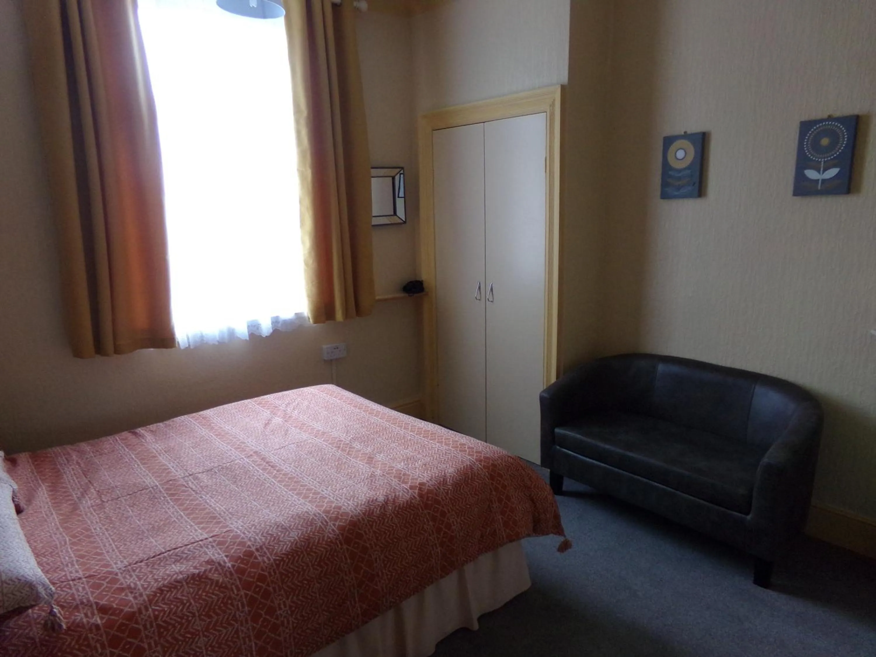 Bedroom, Bed in St Annes