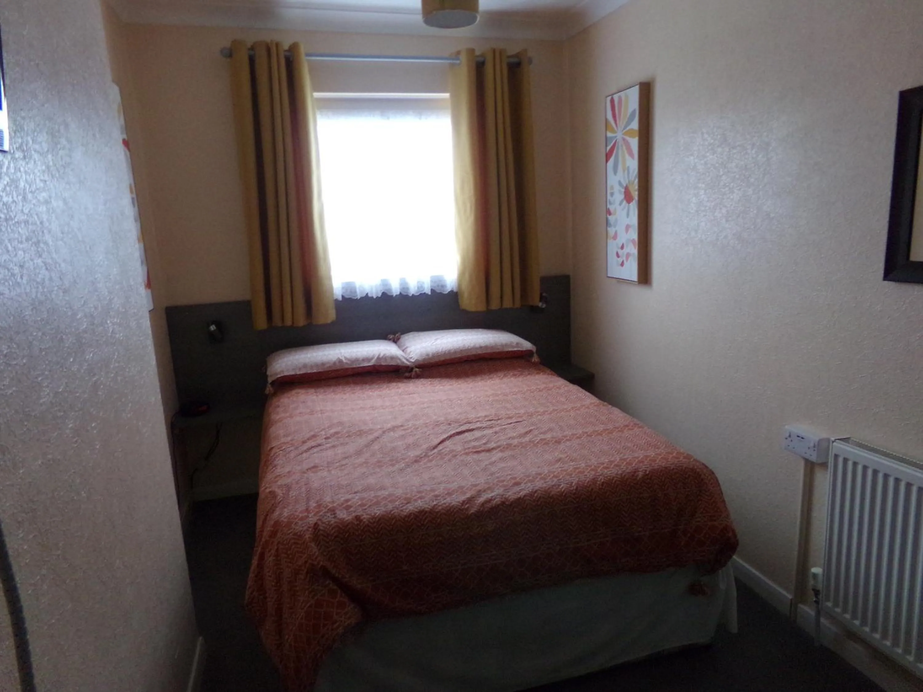 Bedroom, Bed in St Annes