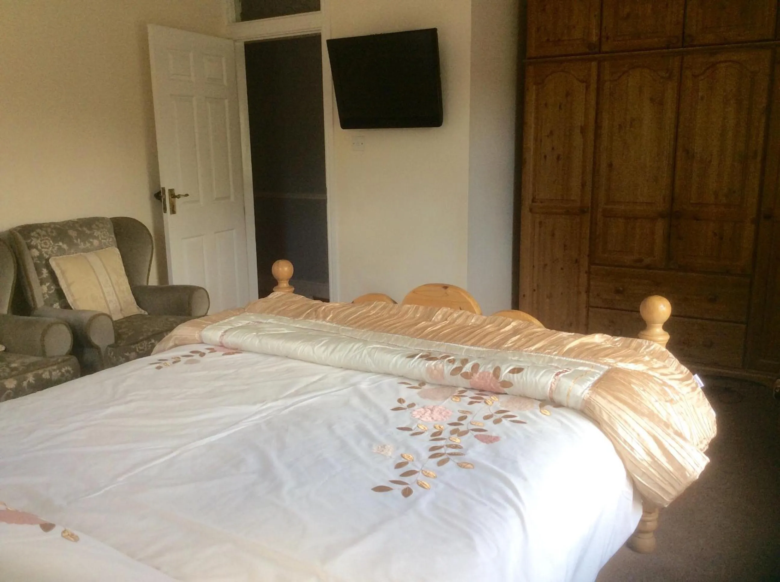 Bedroom, Bed in Mill Farm B&B