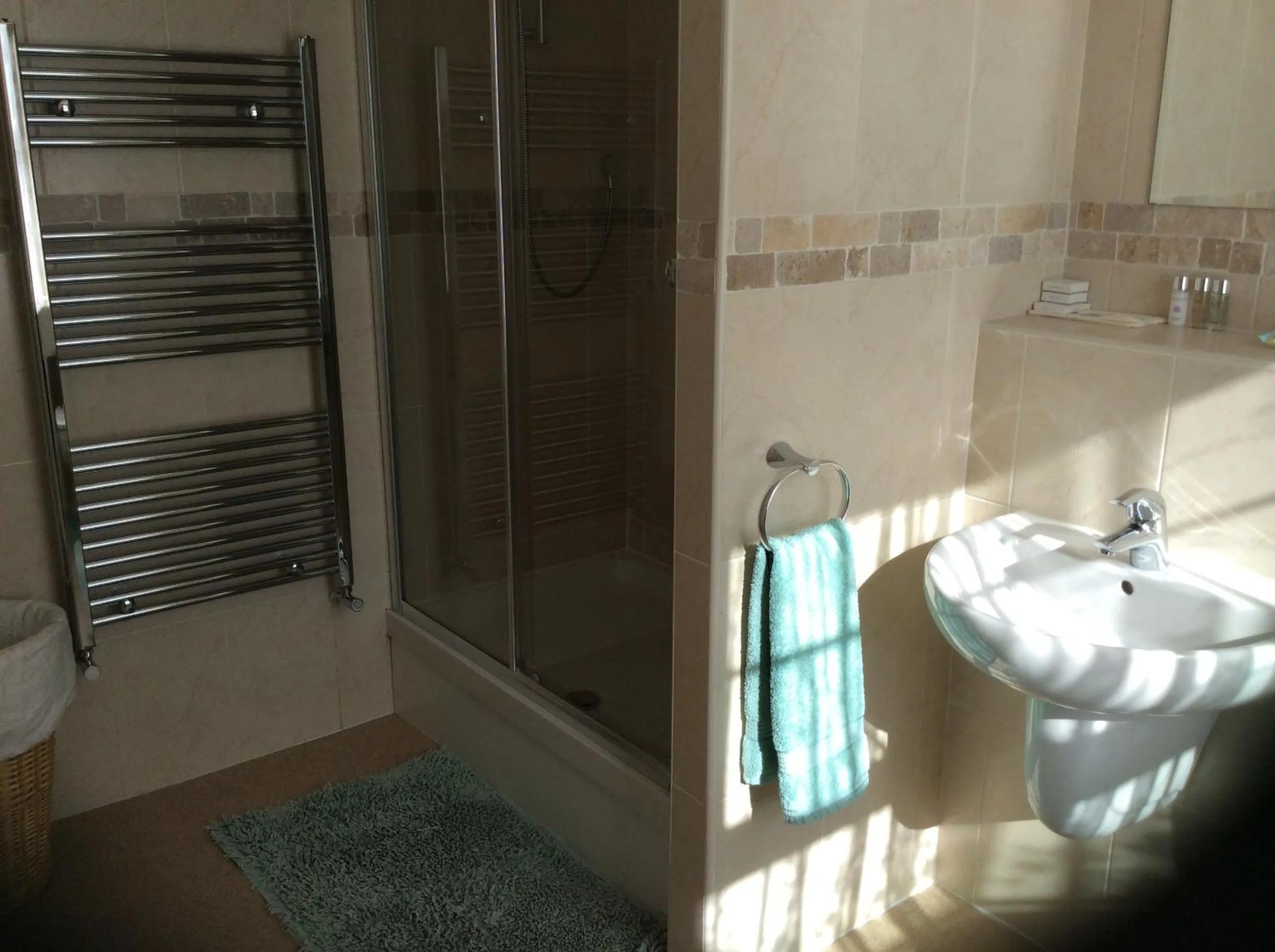 Shower in Mill Farm B&B