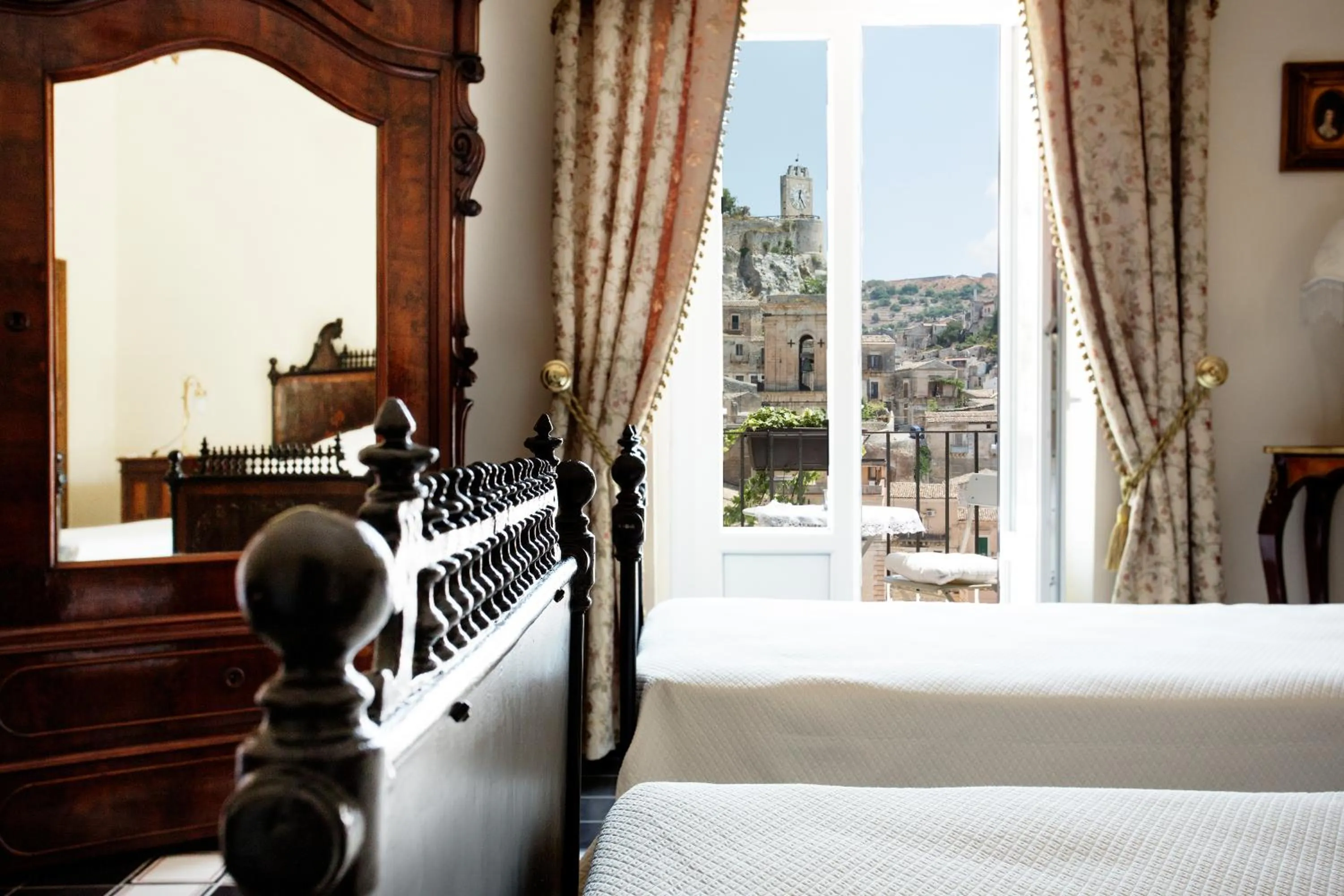 City view, Bed in Dimora Birullà