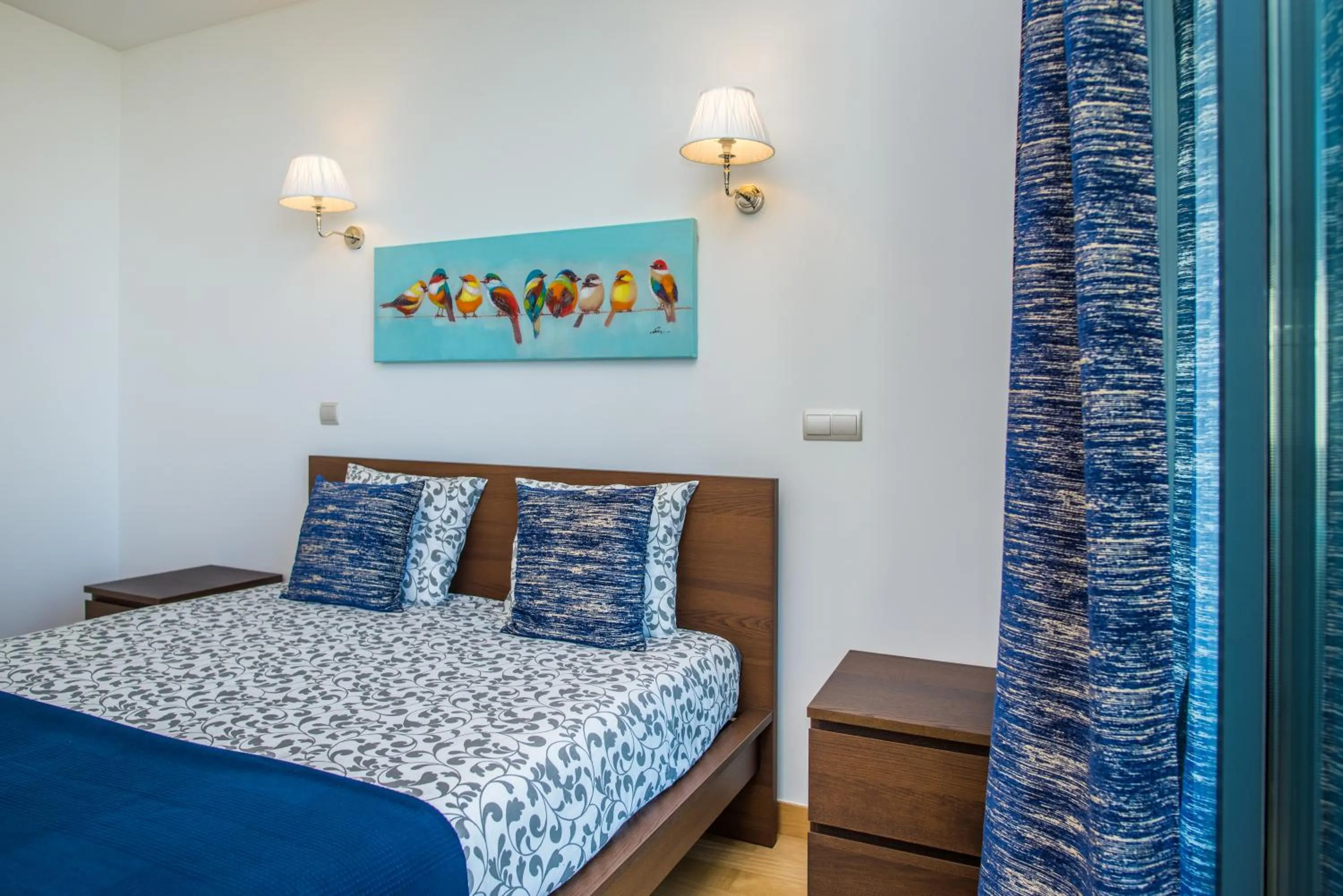 Bedroom, Bed in The Bay View - by LovelyStay