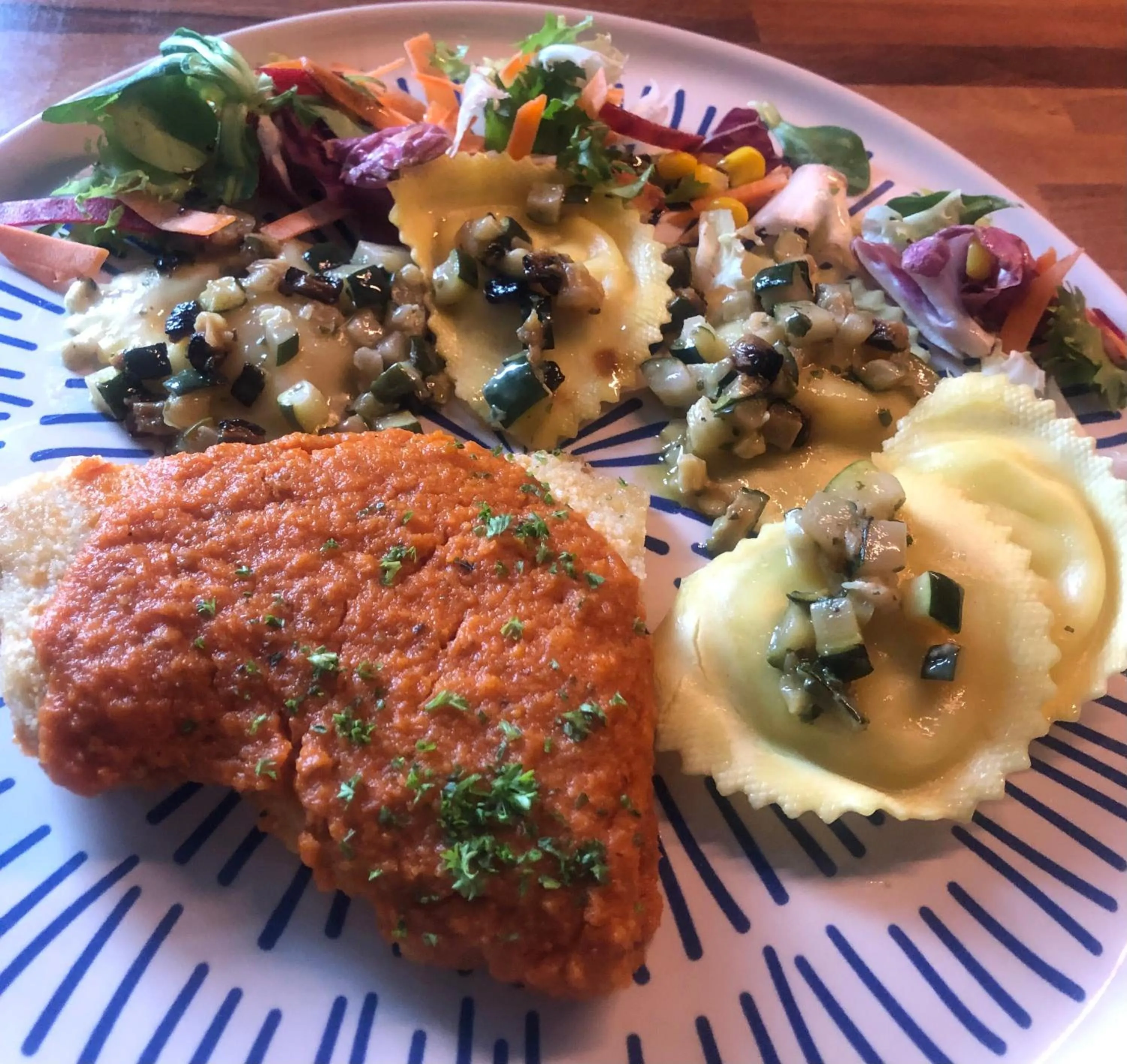 Restaurant/places to eat in Maison d'hôtes Aux Deux Cigognes