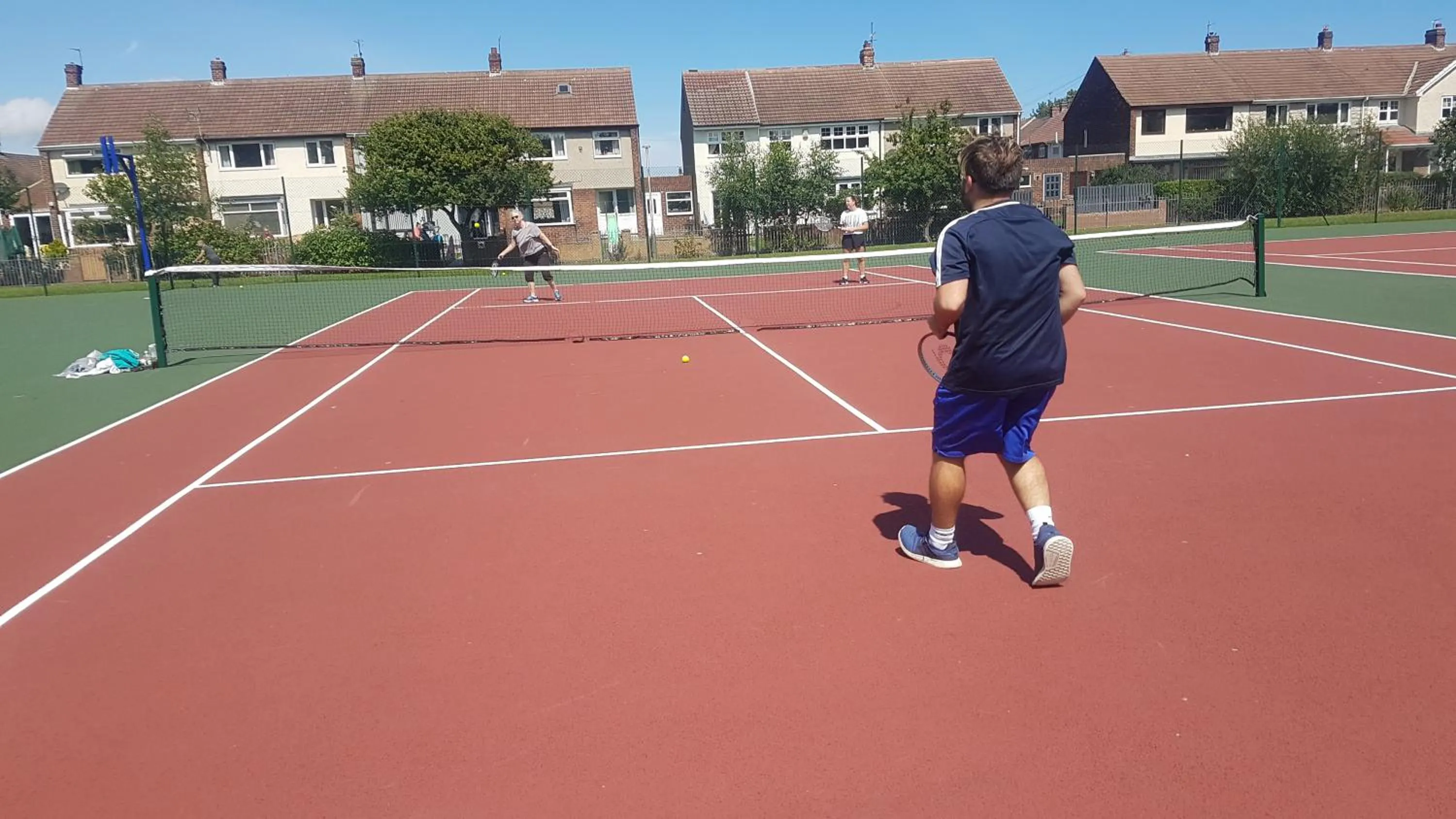 Tennis court in Aarondale Guest House