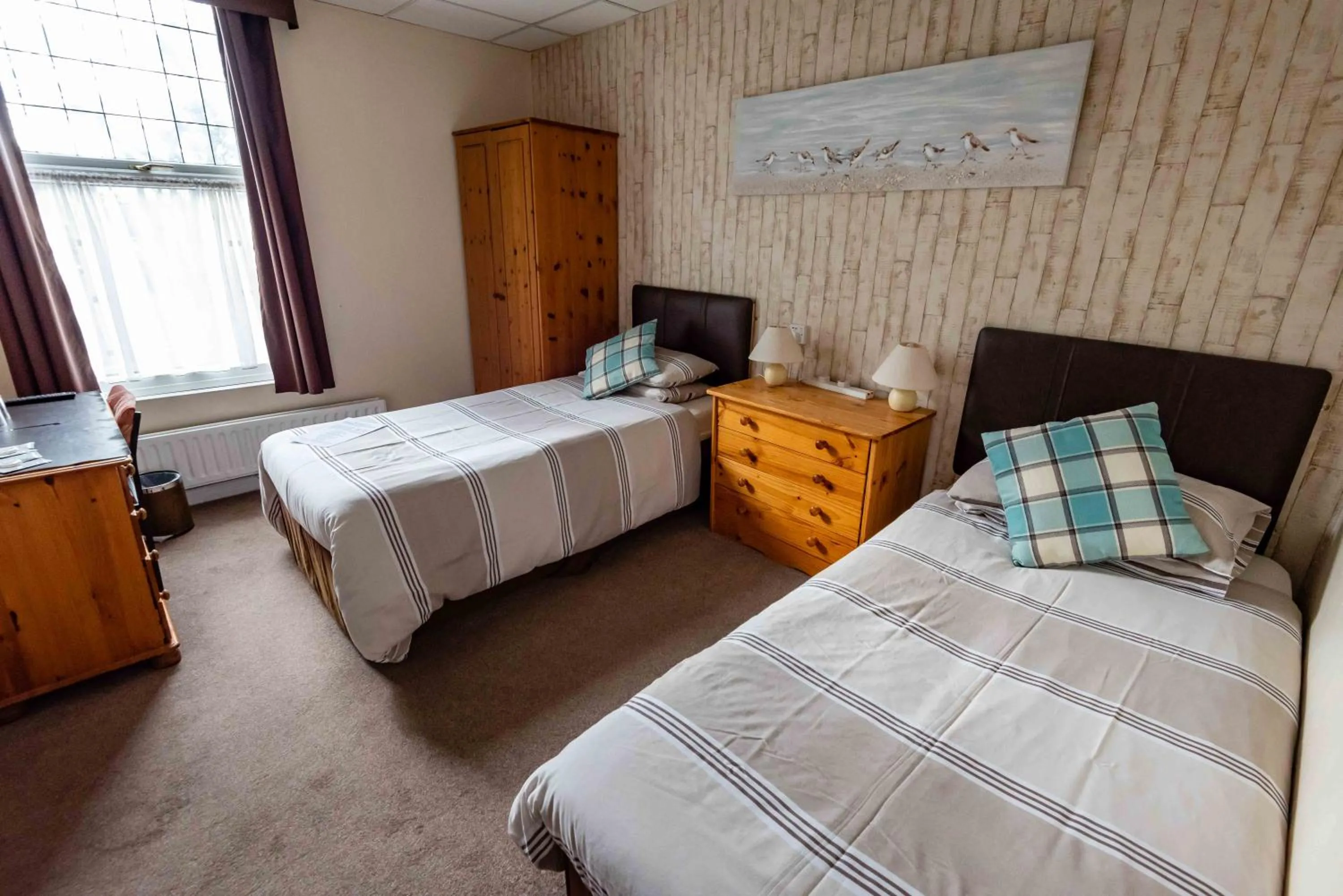Photo of the whole room, Bed in Aarondale Guest House