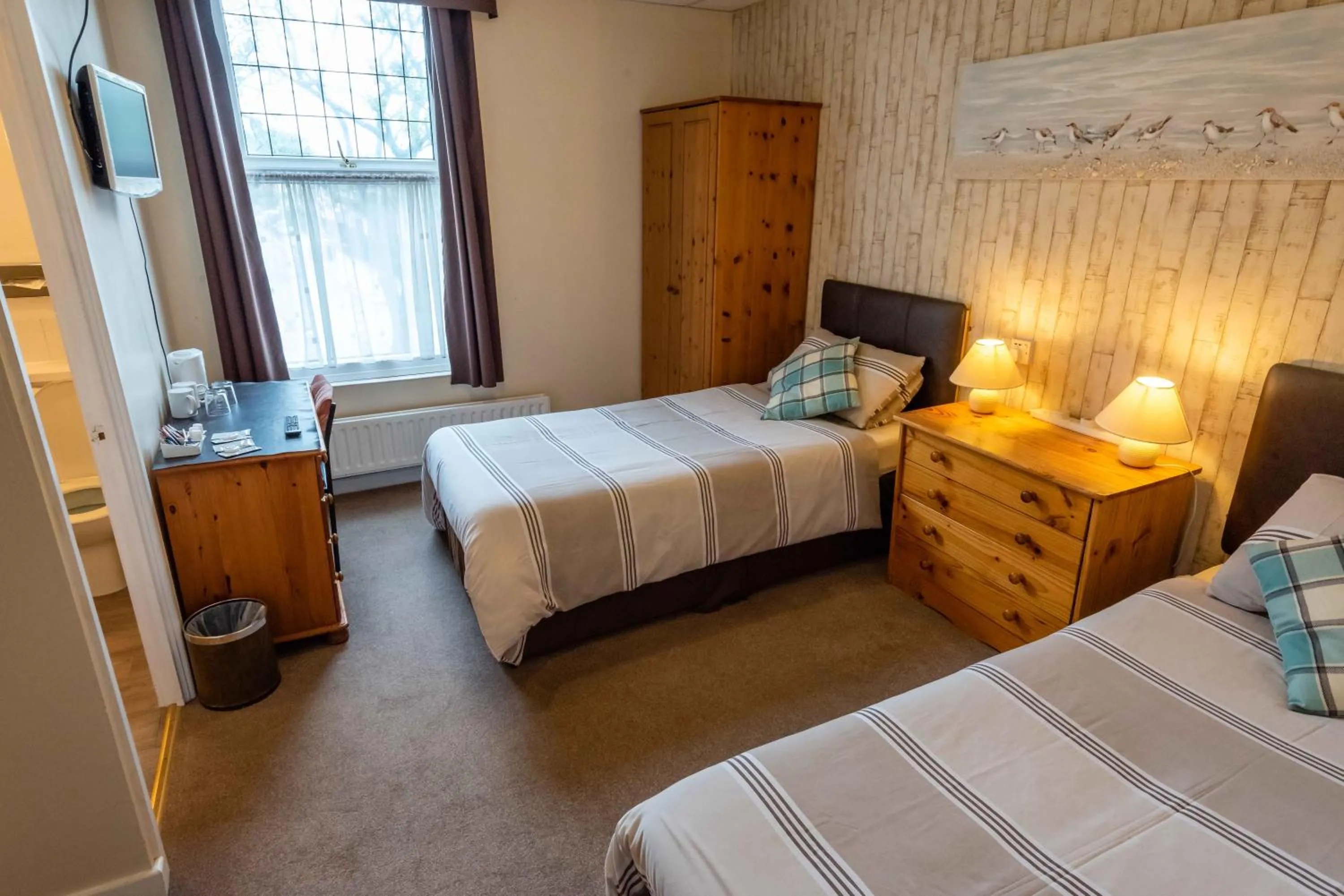 Bed in Aarondale Guest House