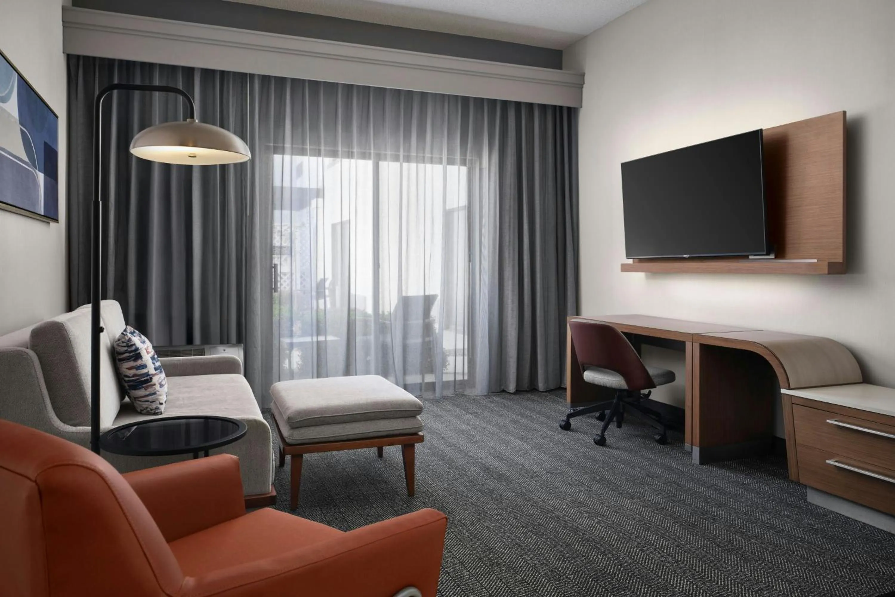 Living room in Courtyard by Marriott Henderson - Green Valley - Las Vegas