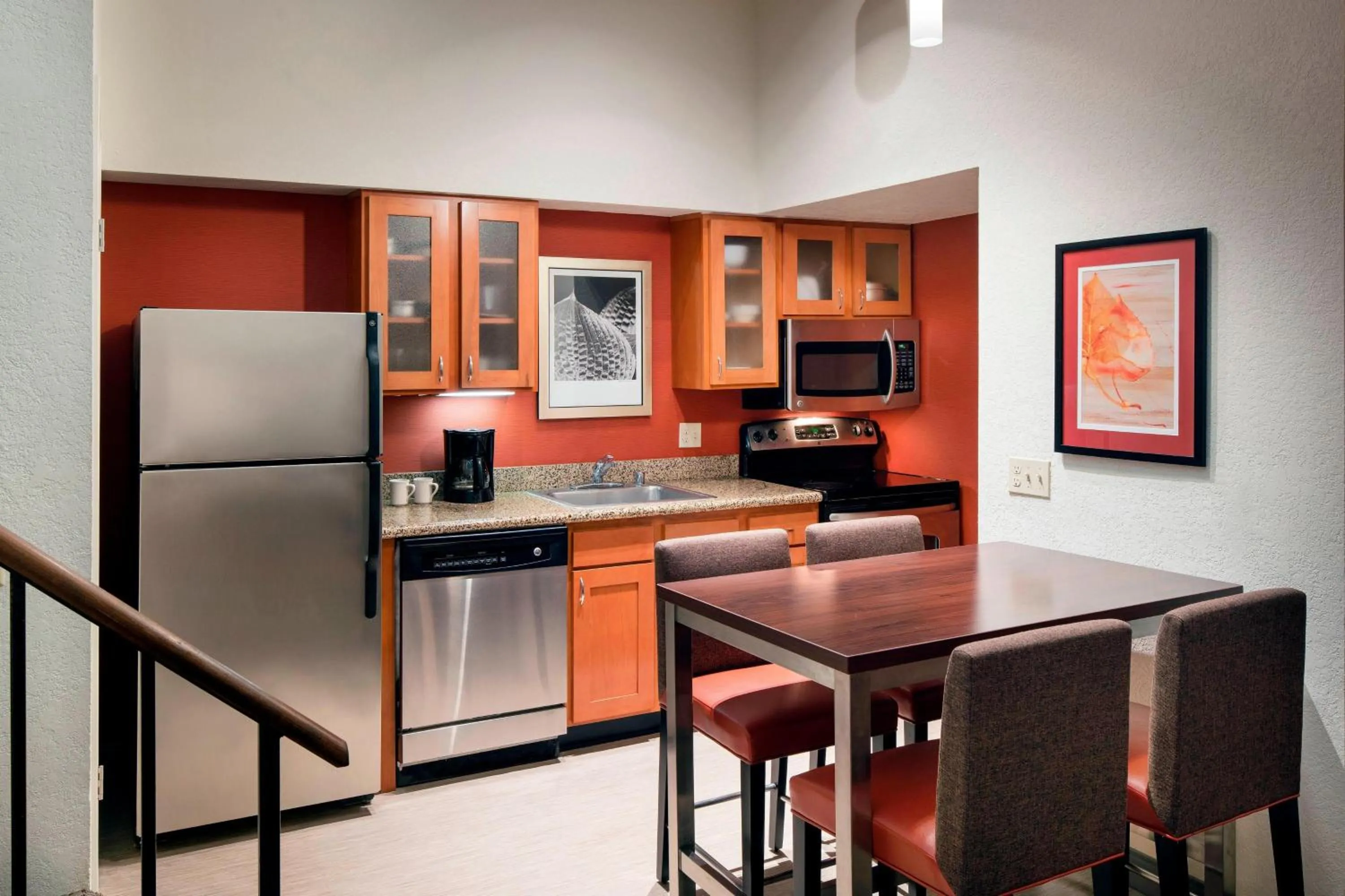 Kitchen or kitchenette in Residence Inn Los Angeles Torrance/Redondo Beach