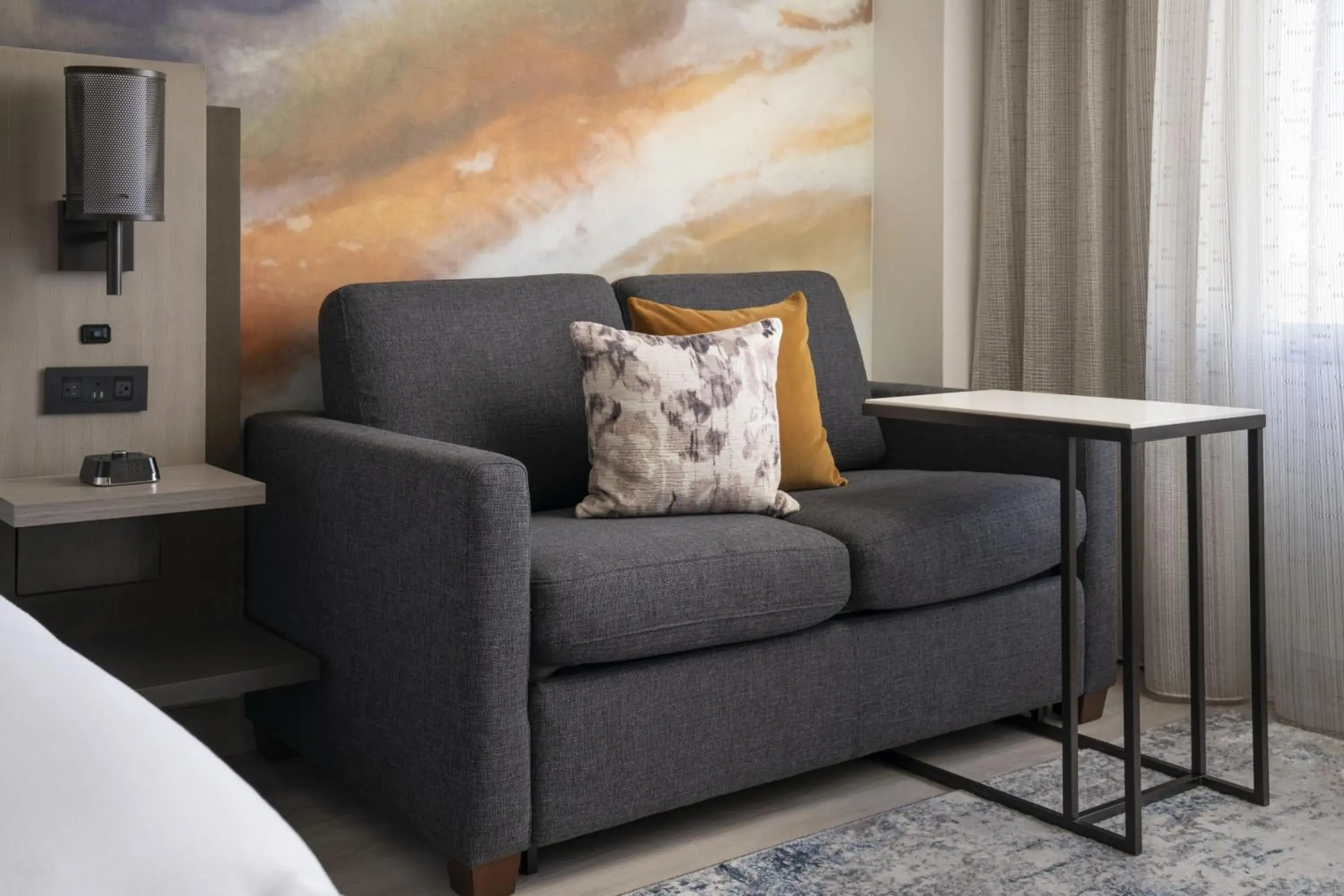 Deluxe King Room with Sofa Bed in Torrance Marriott Redondo Beach Deluxe King Room with Sofa Bed in Torrance Marriott Redondo Beach