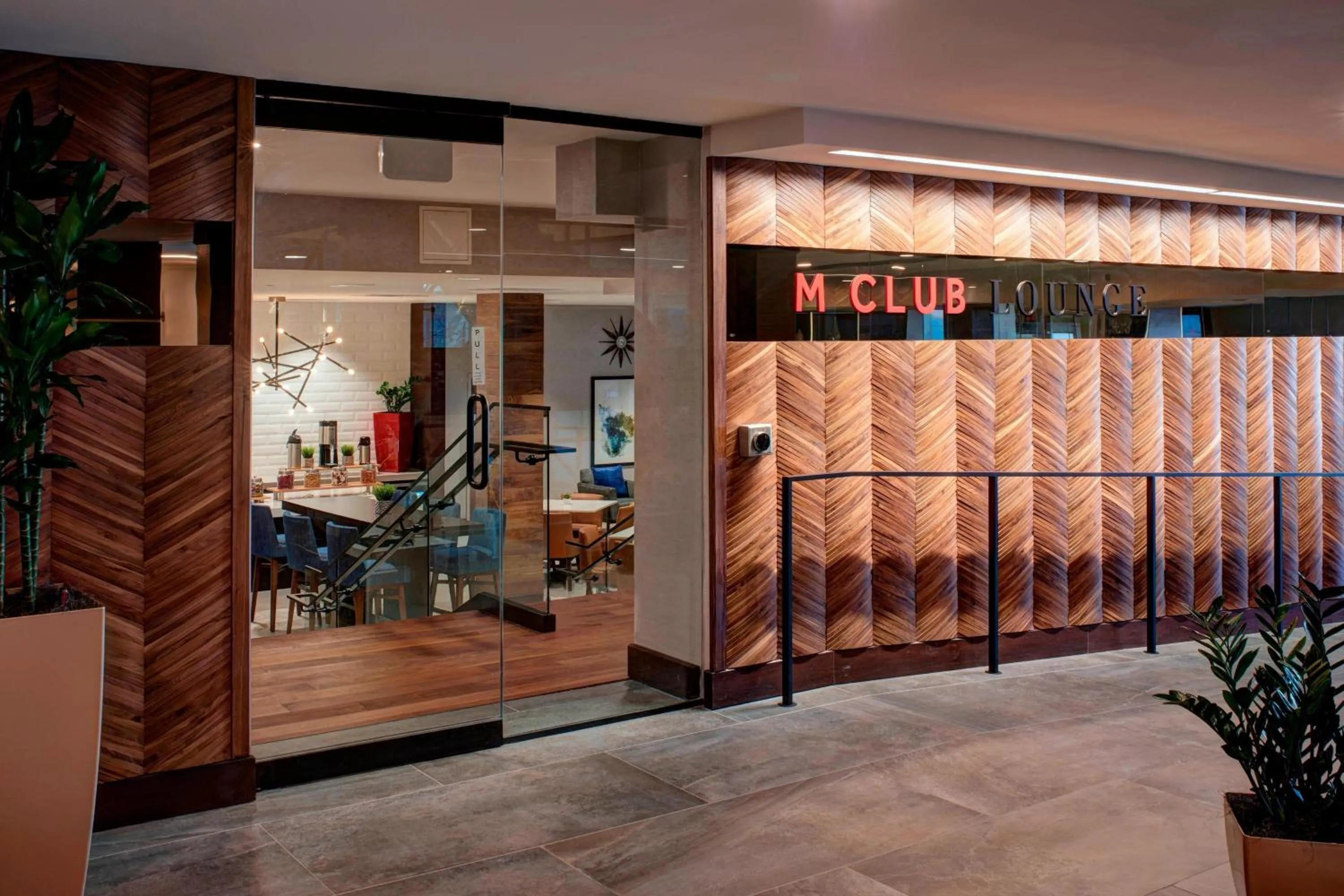 Lounge or bar in Kansas City Airport Marriott