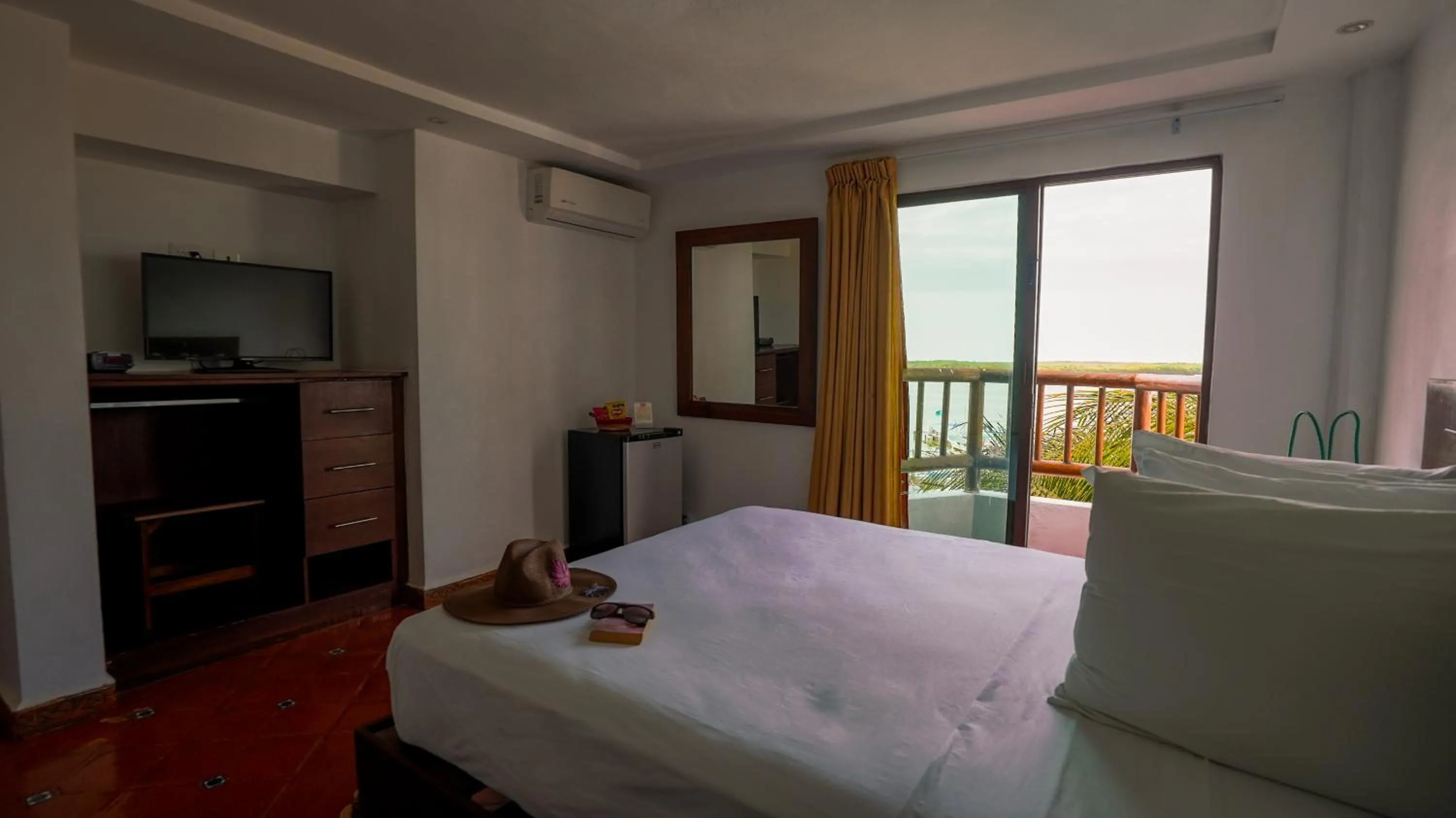 Bed in Hotel Rio Lagartos