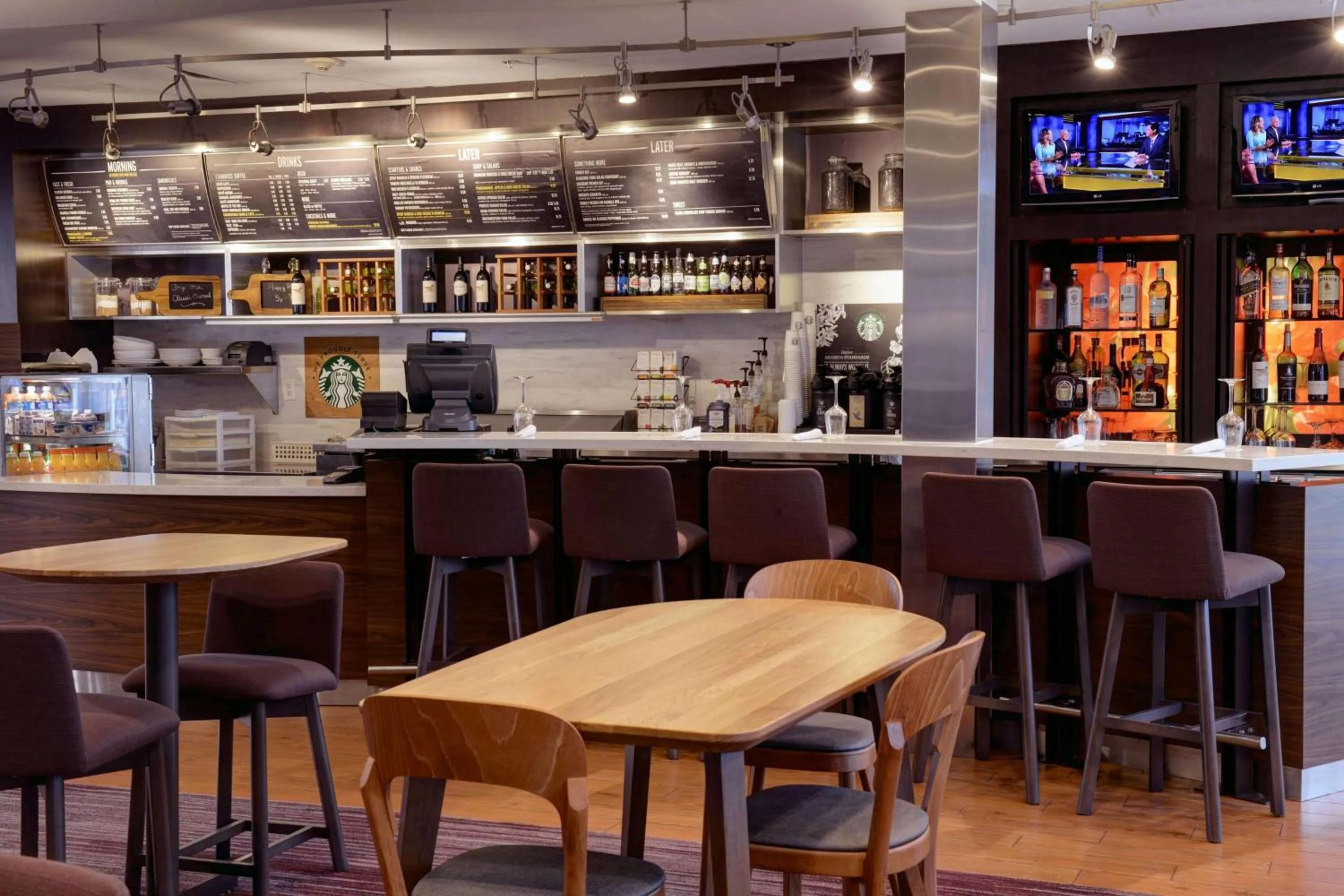 Restaurant/places to eat in Sonesta Select Kansas City South Overland Park