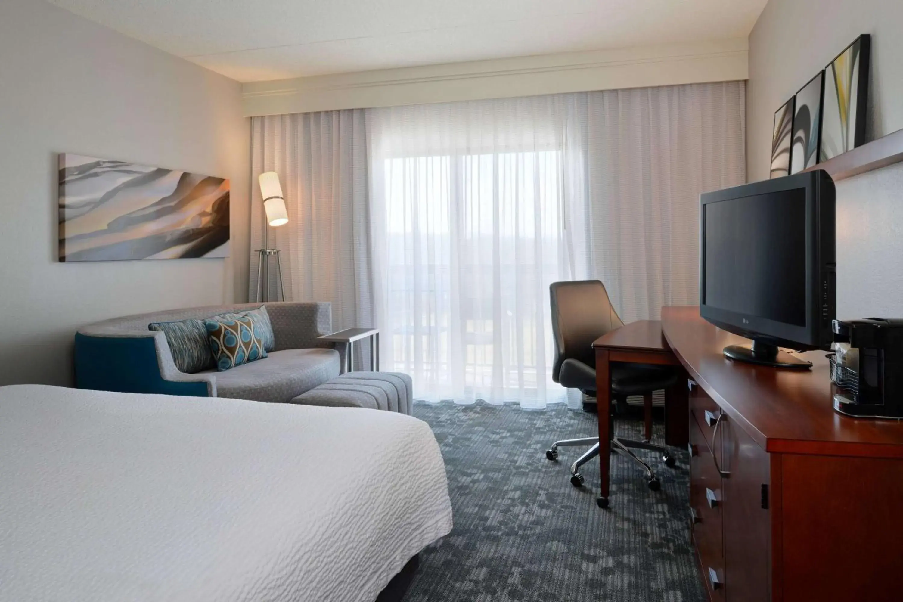 Bedroom, Bed in Sonesta Select Kansas City South Overland Park Bedroom, Bed in Sonesta Select Kansas City South Overland Park