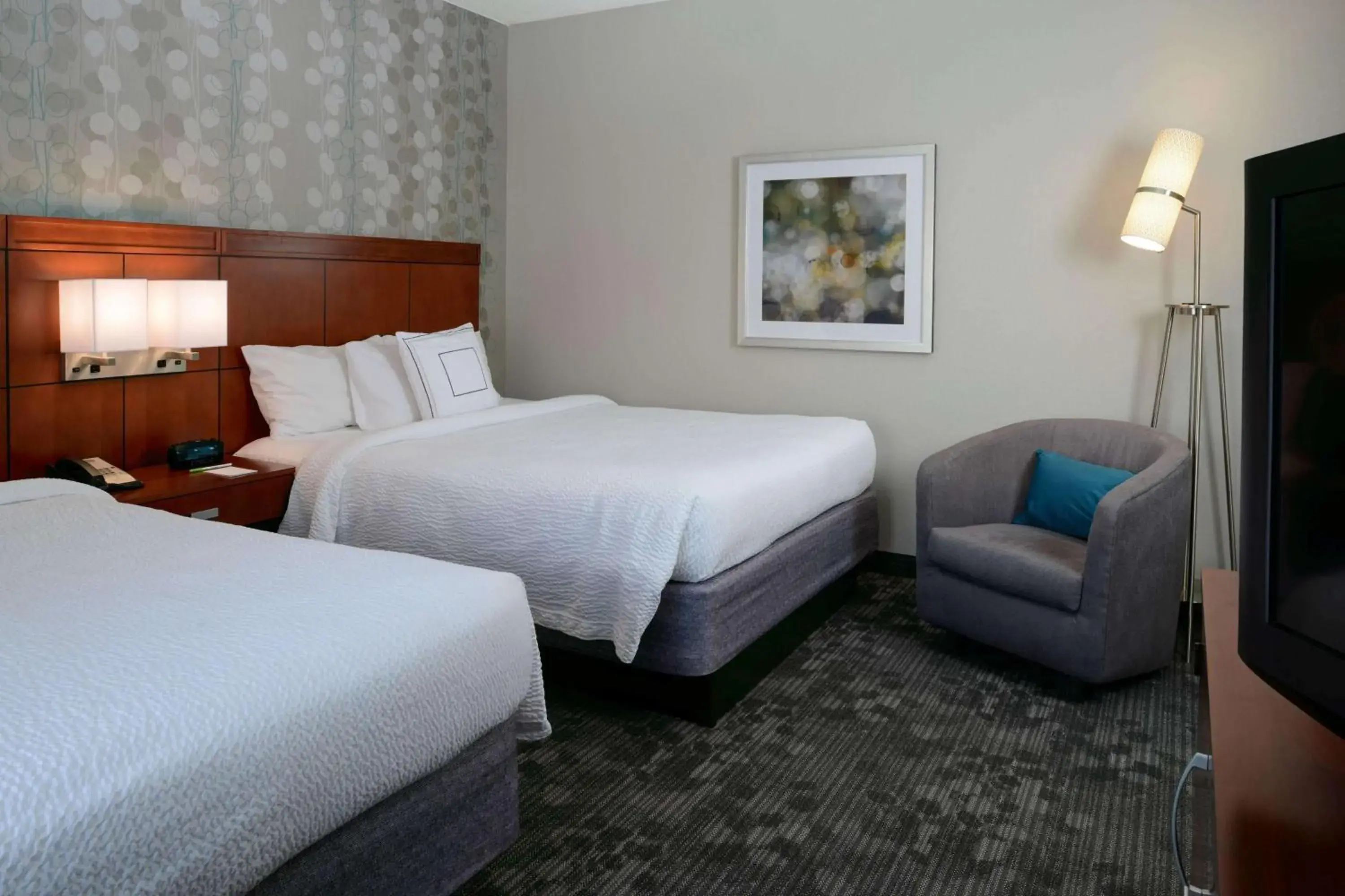 Photo of the whole room, Bed in Sonesta Select Kansas City South Overland Park Photo of the whole room, Bed in Sonesta Select Kansas City South Overland Park