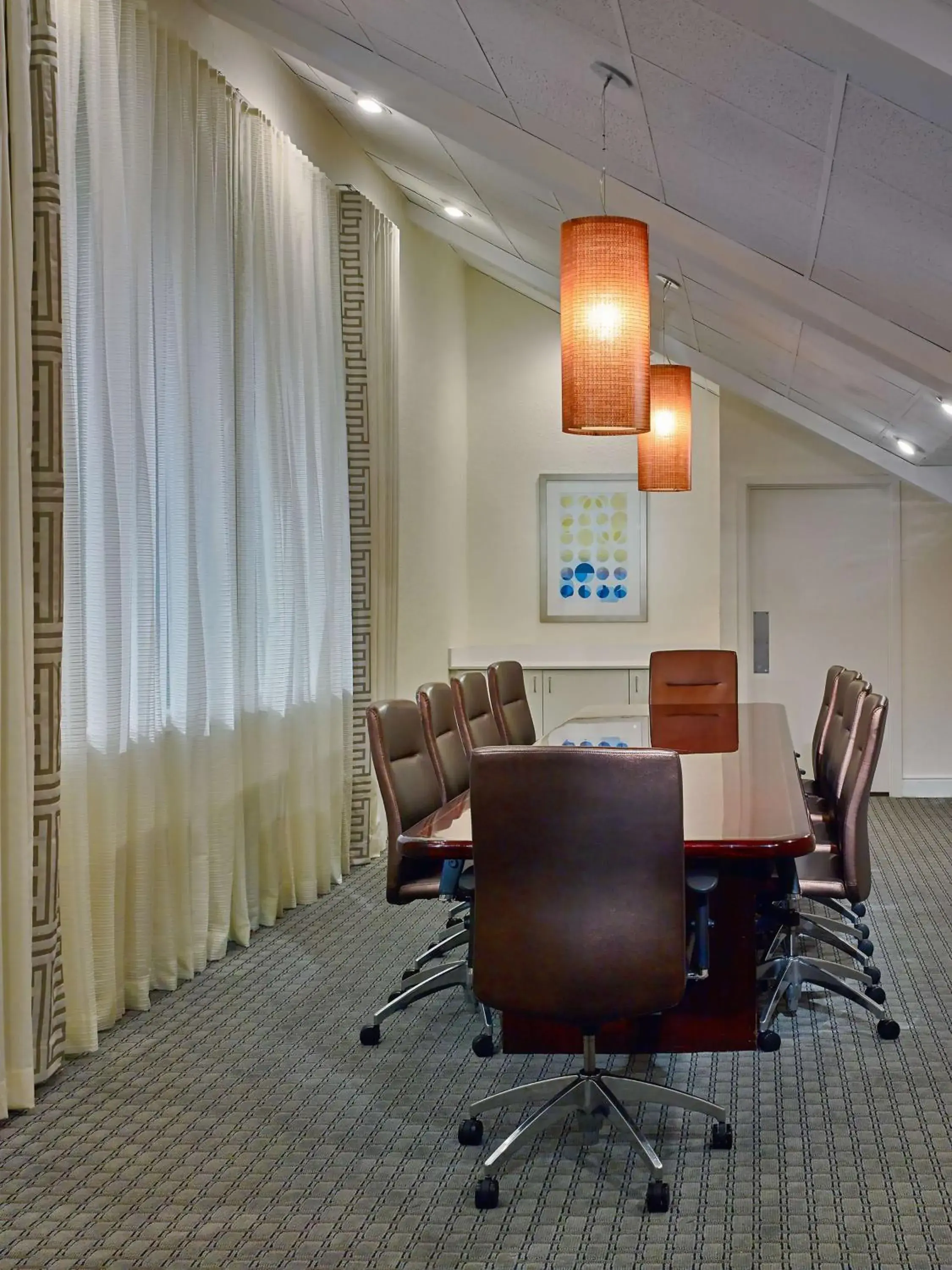 On site in Sonesta Simply Suites Memphis East Poplar Pike On site in Sonesta Simply Suites Memphis East Poplar Pike