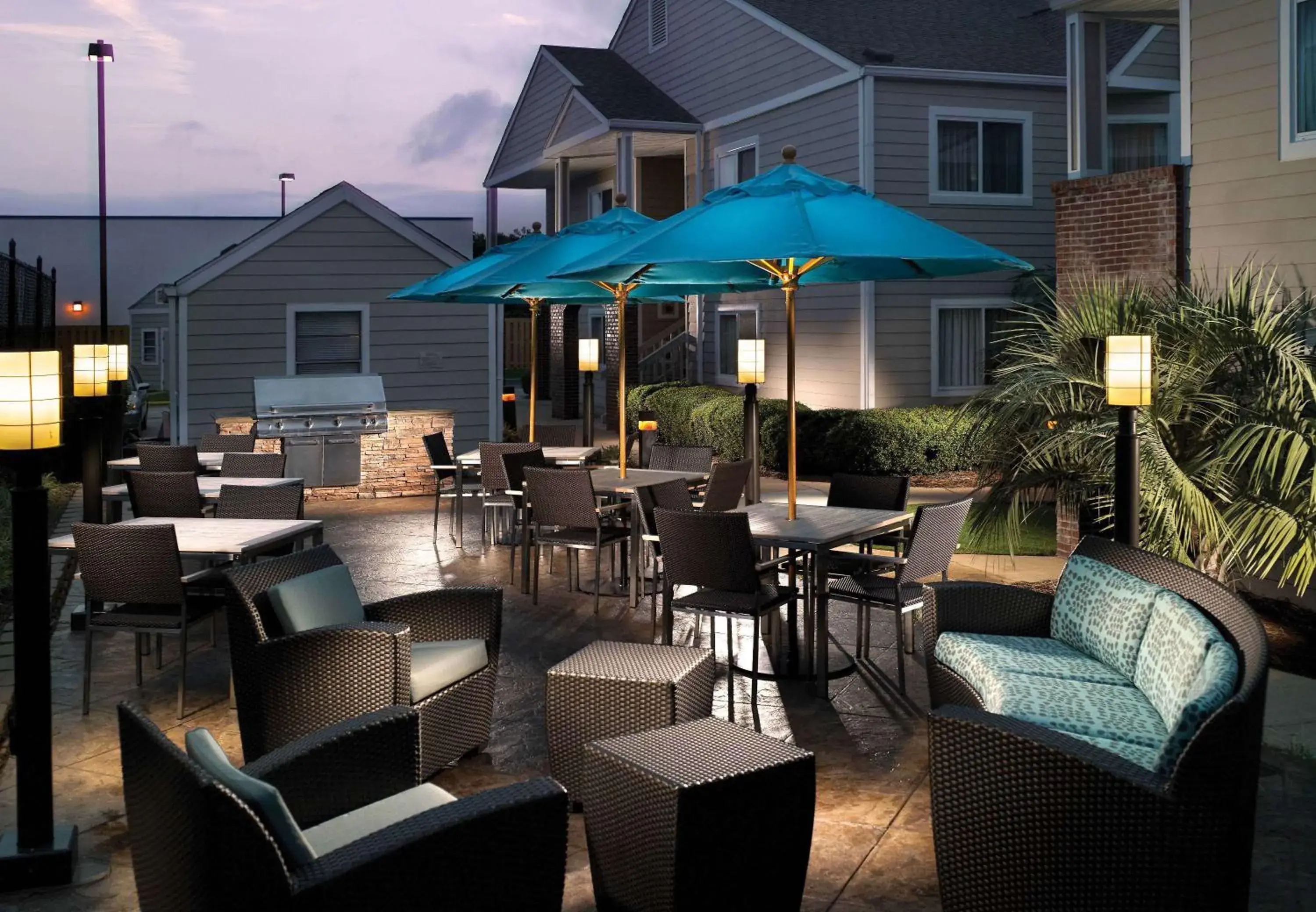 Property building in Sonesta ES Suites Montgomery Property building in Sonesta ES Suites Montgomery