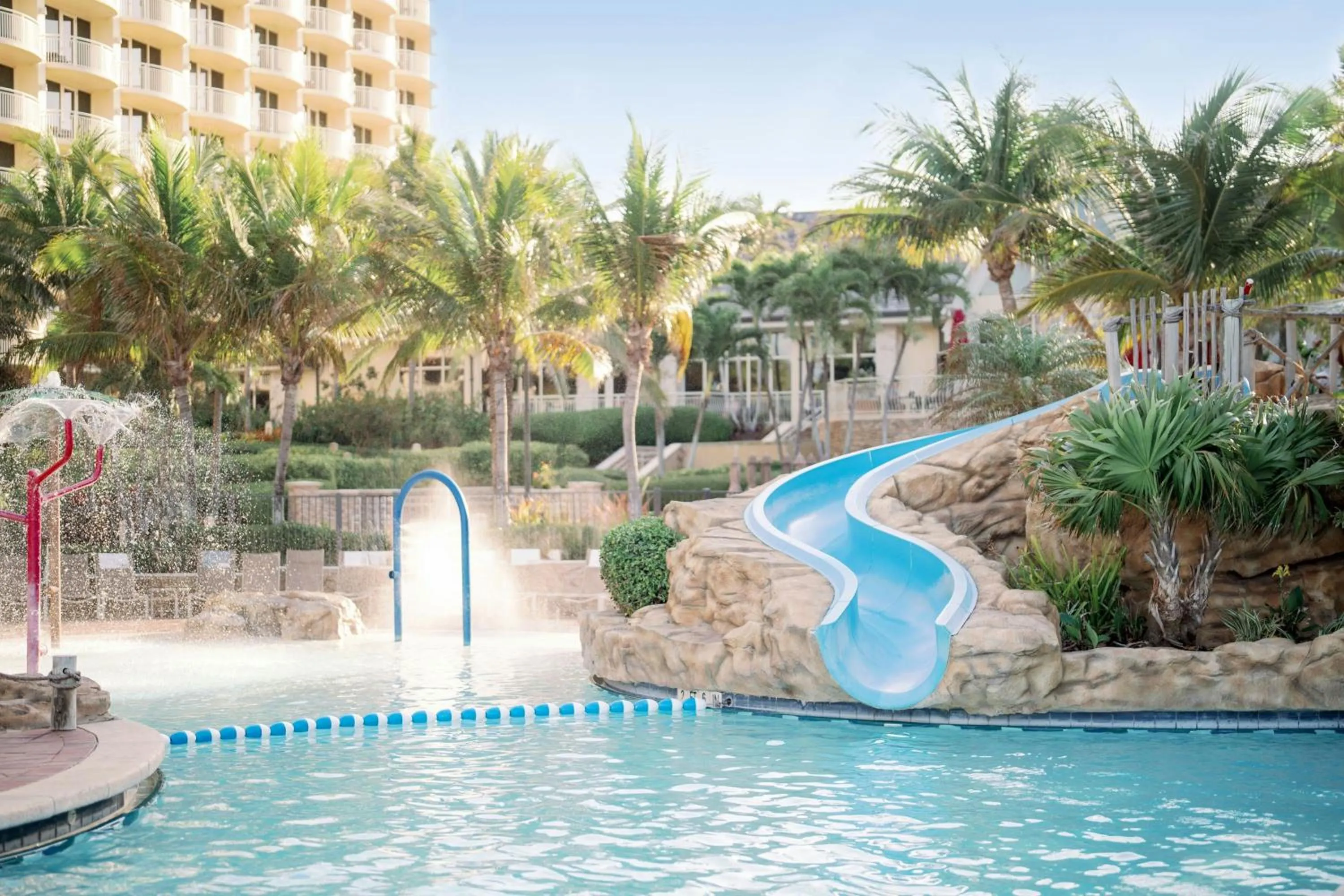 Swimming pool in JW Marriott Marco Island Beach Resort
