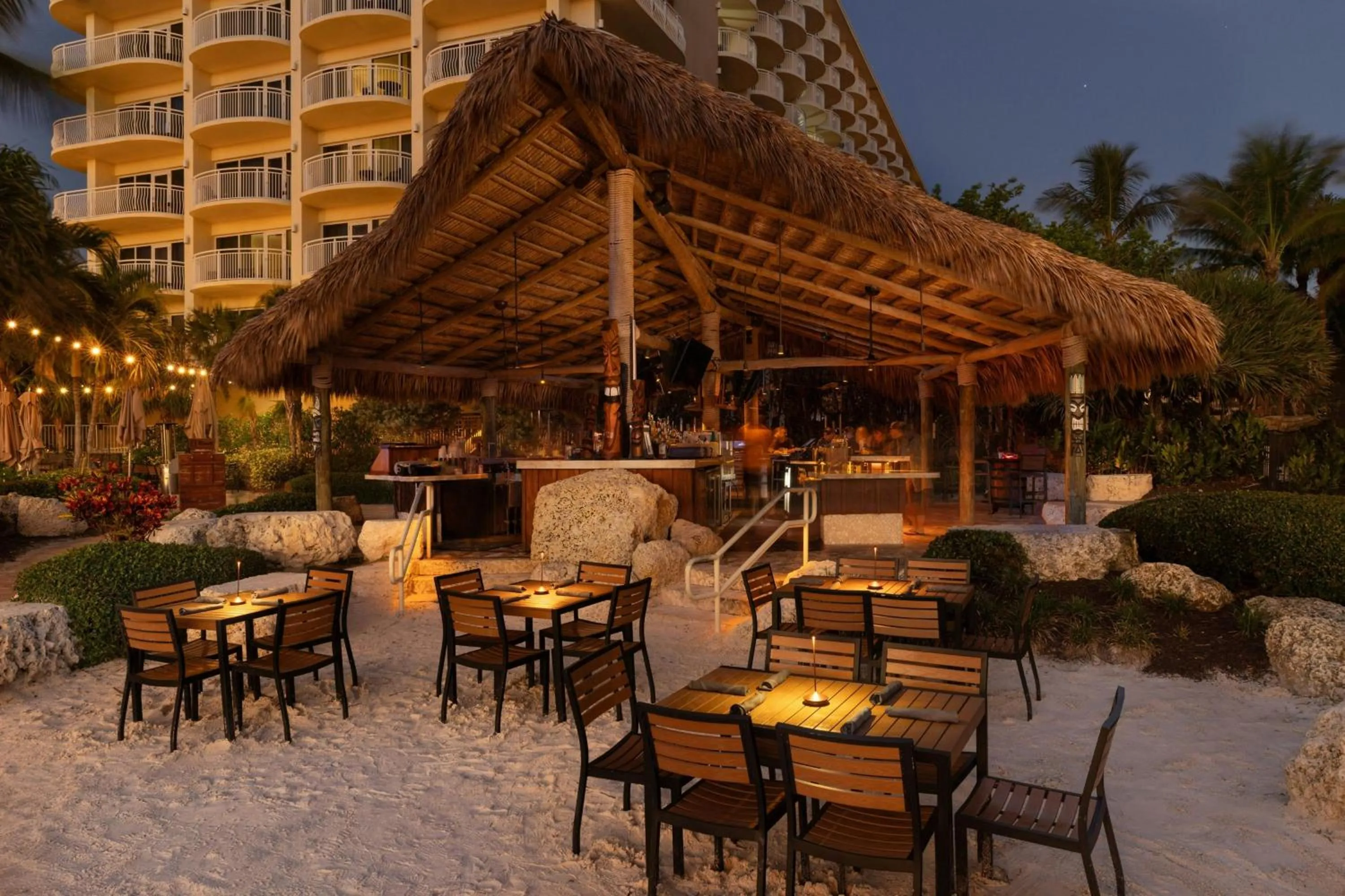 Lounge or bar in JW Marriott Marco Island Beach Resort