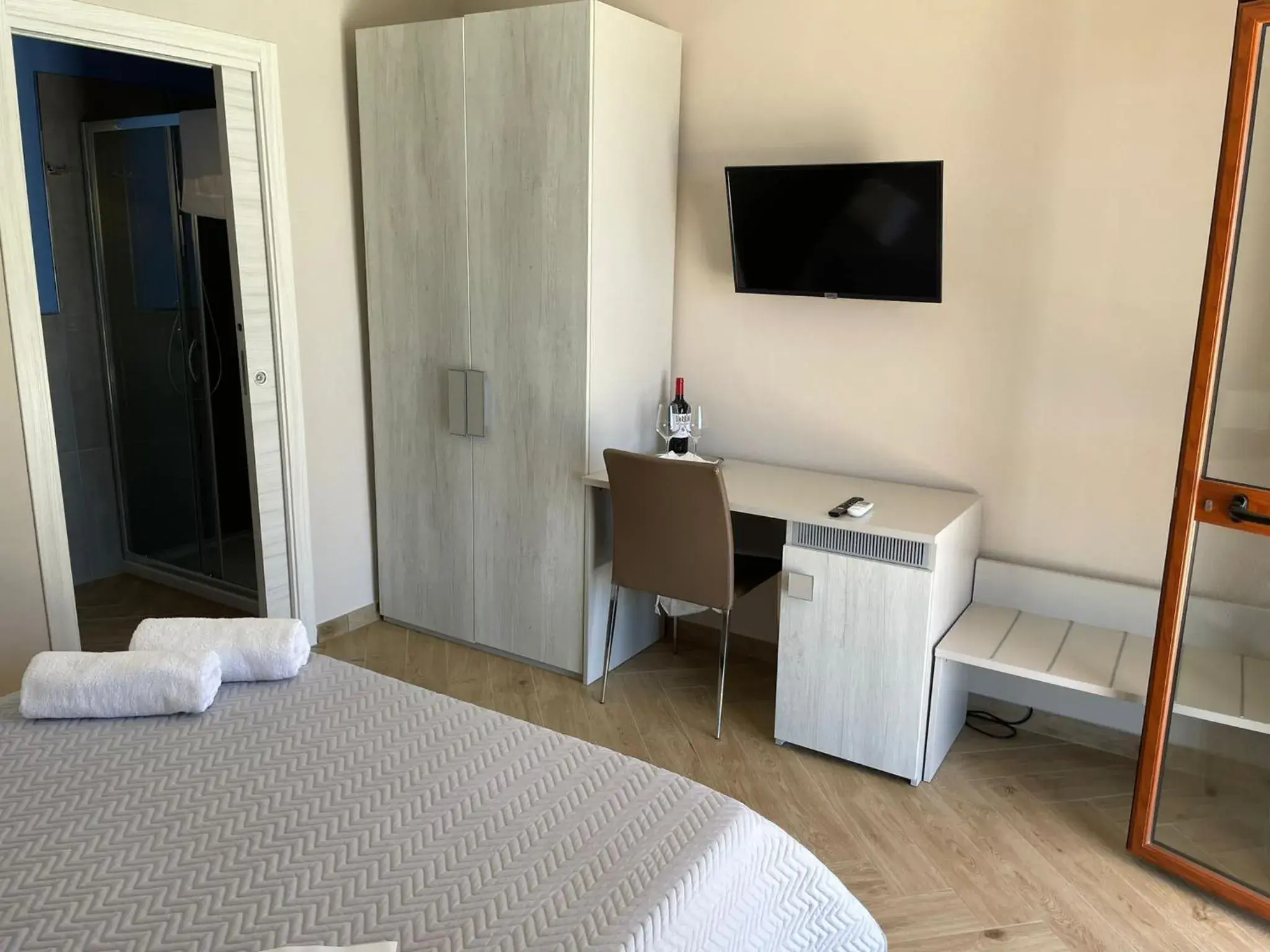 Double Room with Mountain View - single occupancy in B&B Terrazze Chiaramontane Exclusive Resort Double Room with Mountain View - single occupancy in B&B Terrazze Chiaramontane Exclusive Resort