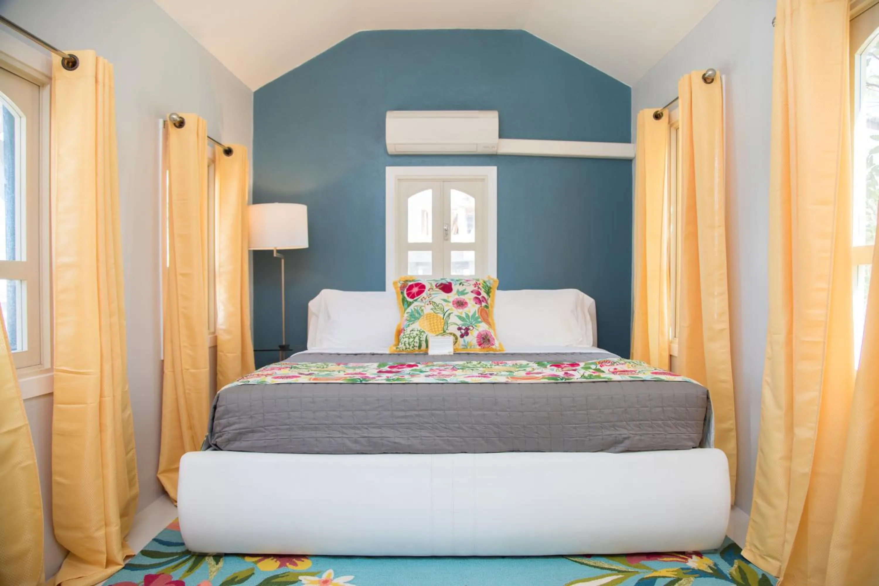 Bed in The Fred - Adults only Hotel