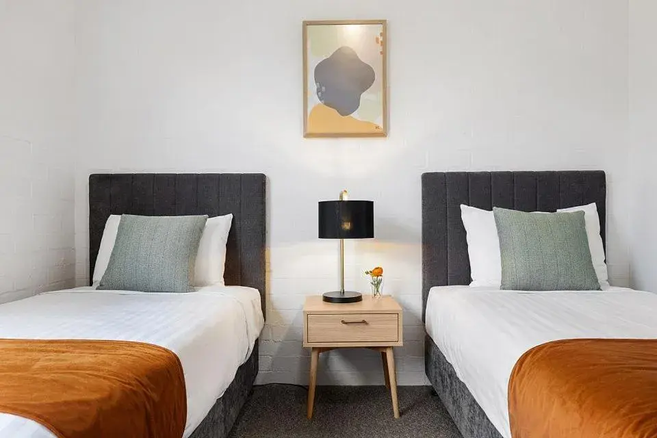 Oxley Court Serviced Apartments Oxley Court Serviced Apartments