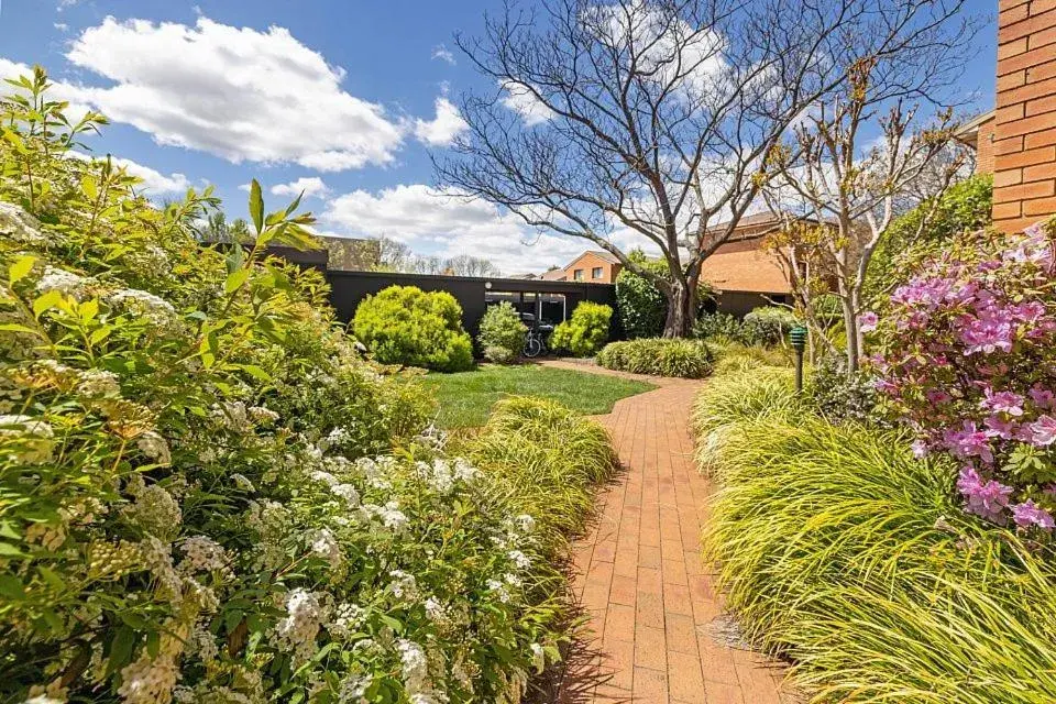 Oxley Court Serviced Apartments Oxley Court Serviced Apartments