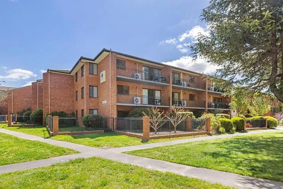 Oxley Court Serviced Apartments Oxley Court Serviced Apartments