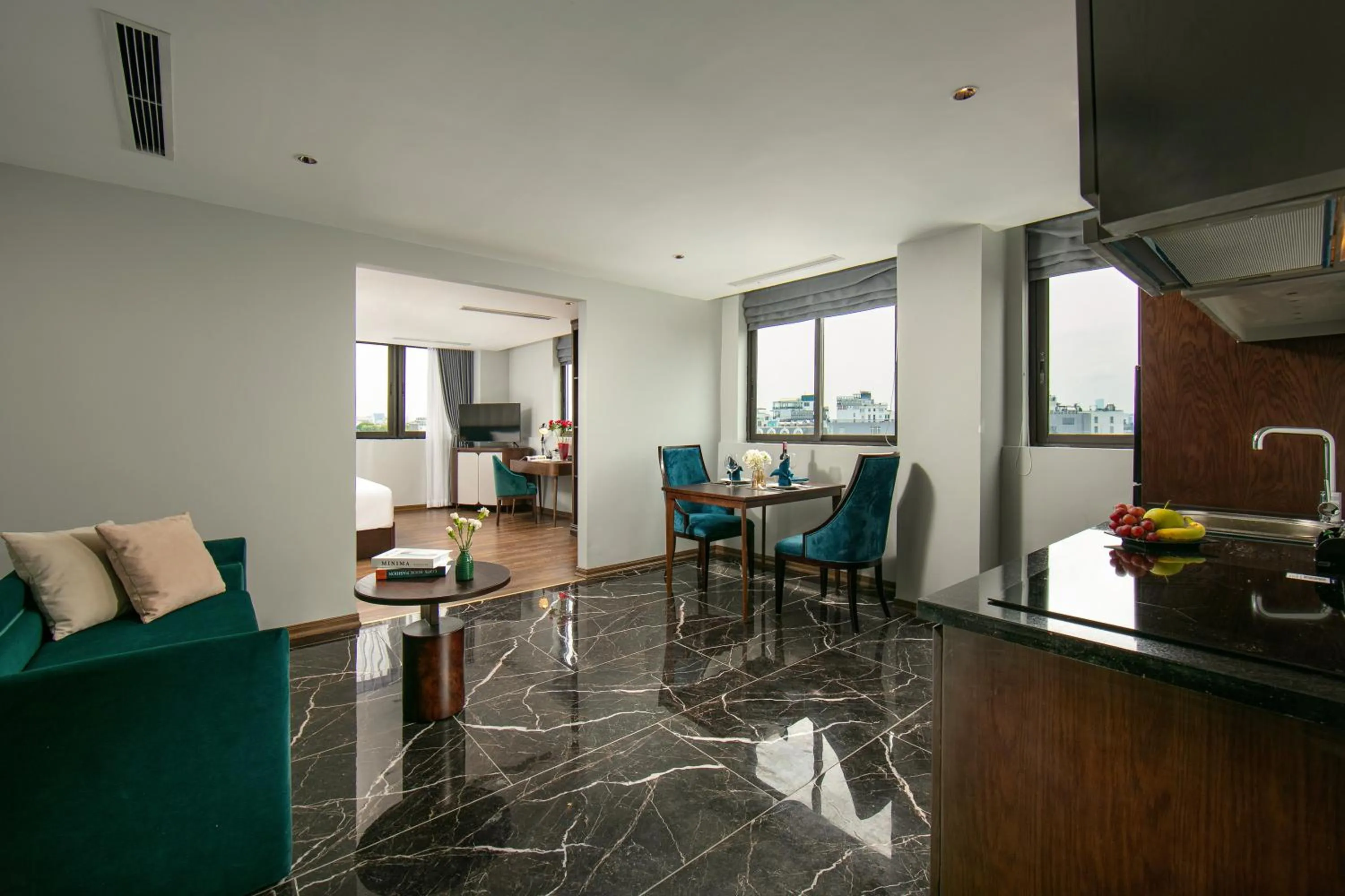 Bedroom in MAY DE VILLE Lakeside Hotel