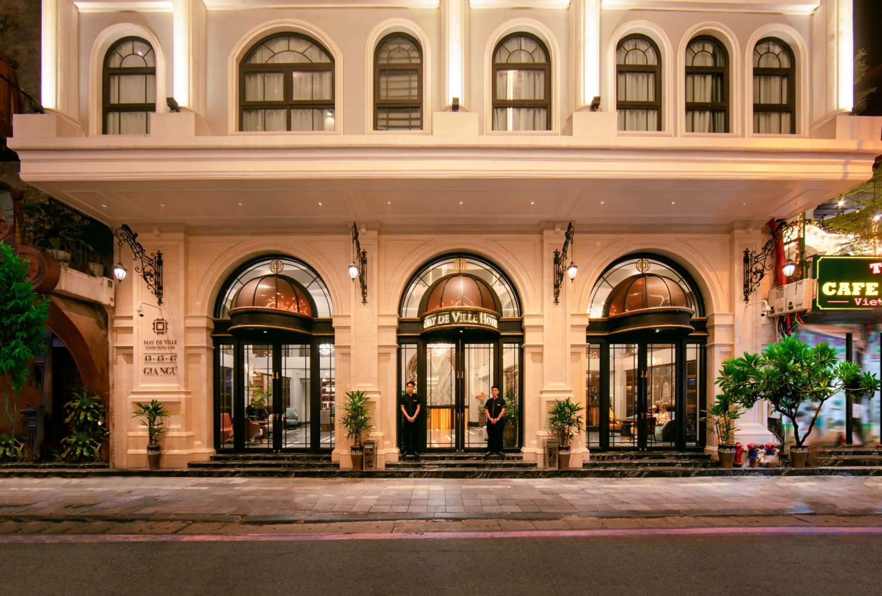 Property building in MAY DE VILLE Lakeside Hotel Property building in MAY DE VILLE Lakeside Hotel