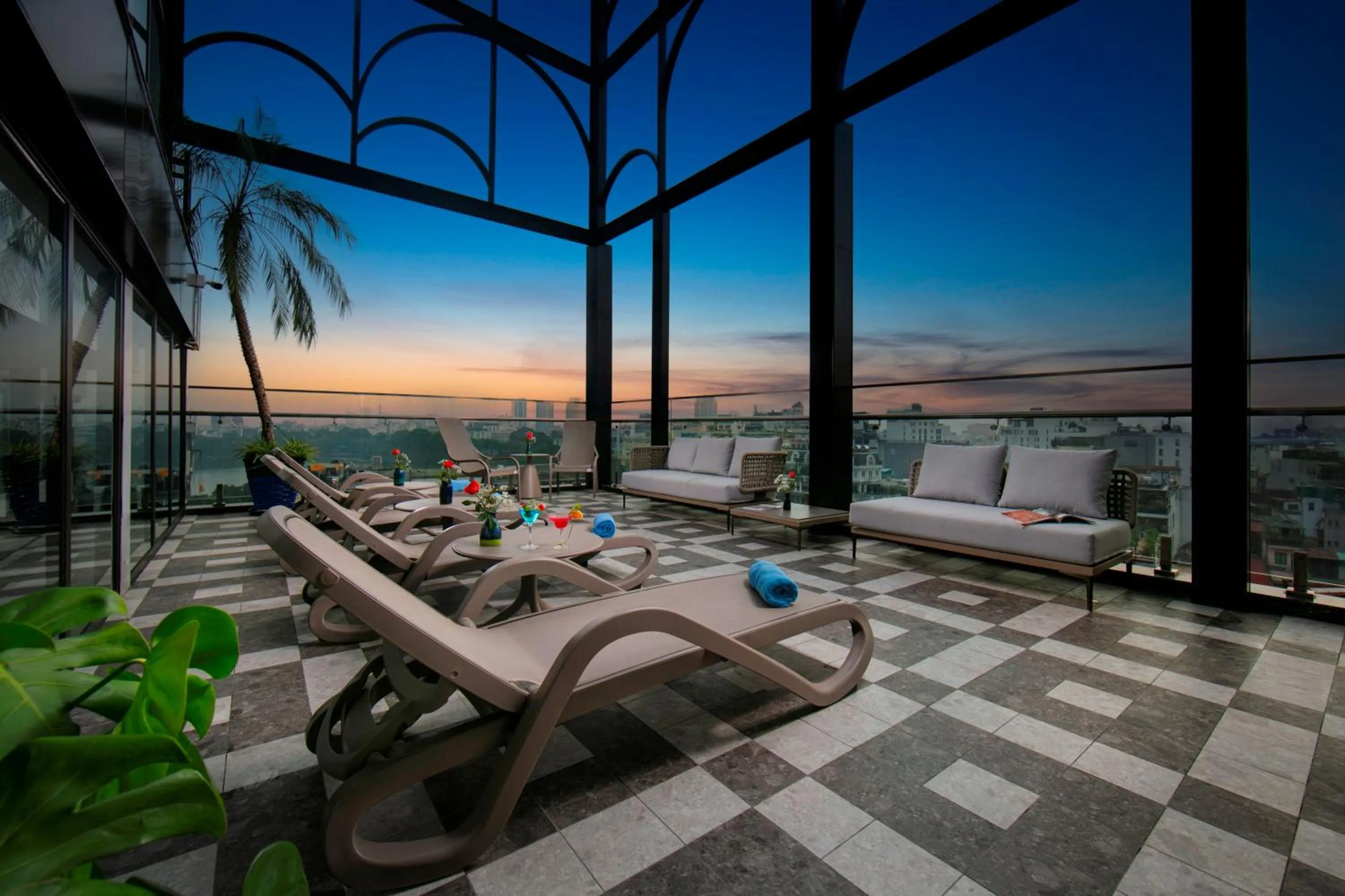 Balcony/Terrace in MAY DE VILLE Lakeside Hotel