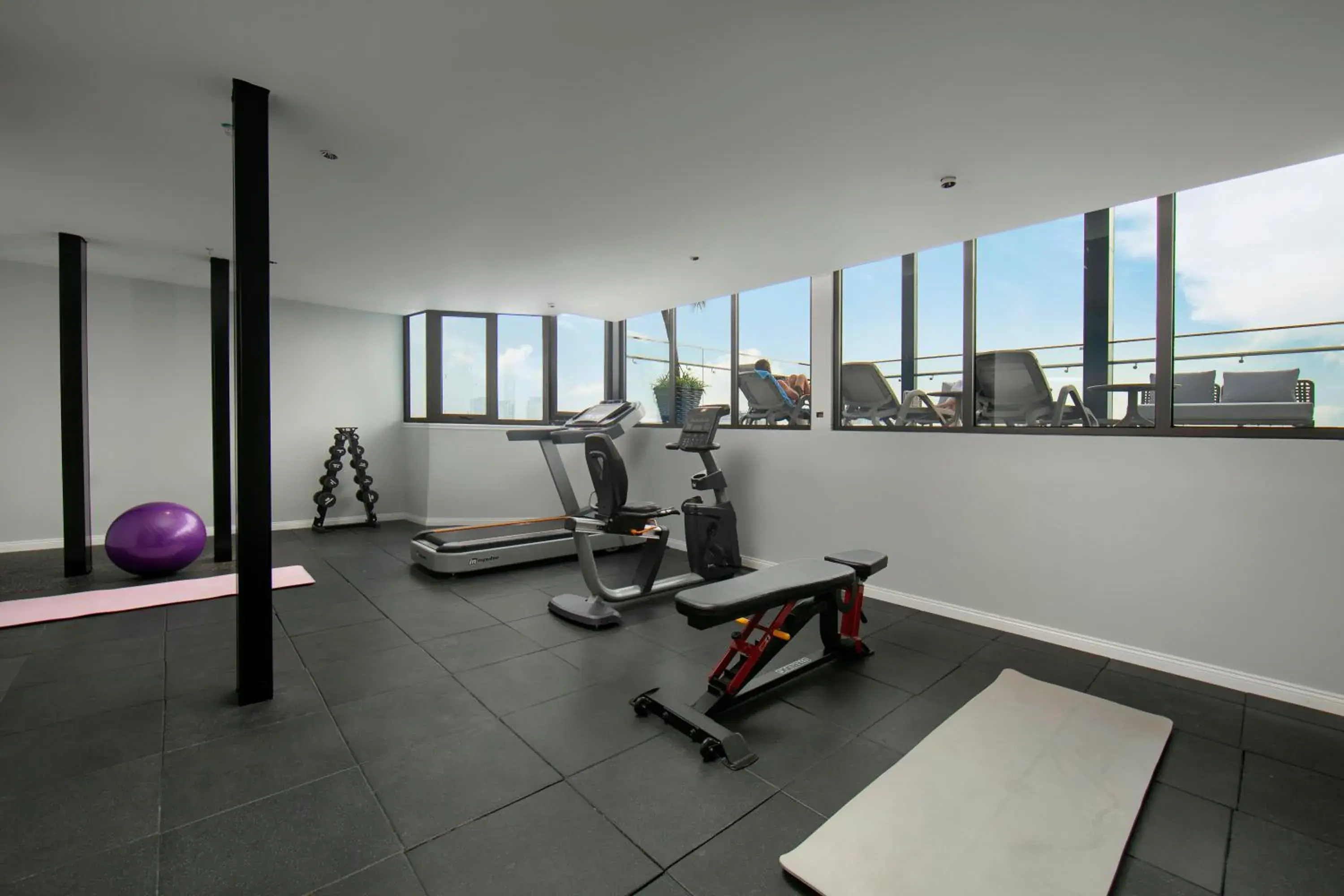 Fitness centre/facilities in MAY DE VILLE Lakeside Hotel Fitness centre/facilities in MAY DE VILLE Lakeside Hotel