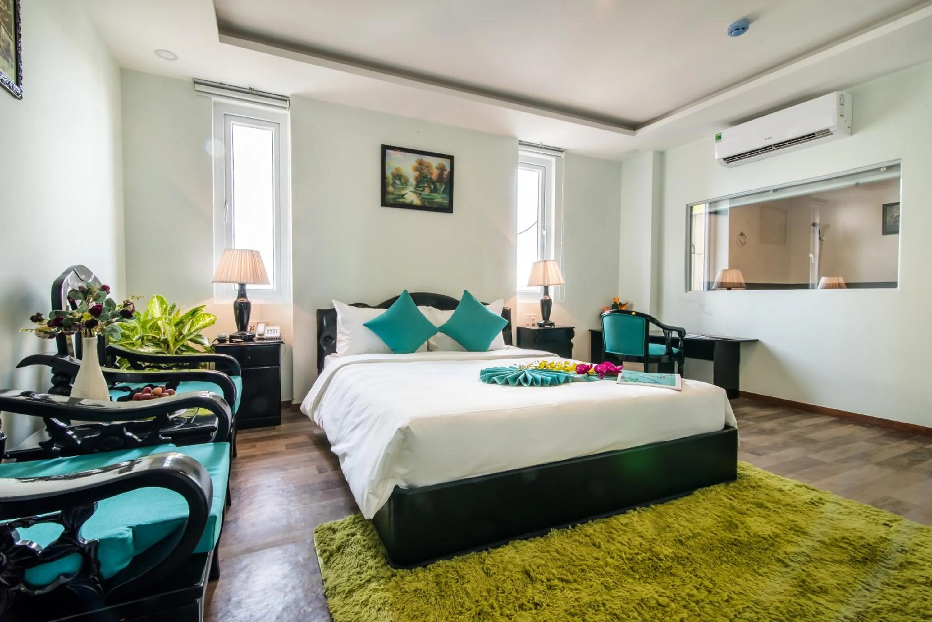 Bed in The Sunriver Boutique Hotel Hue