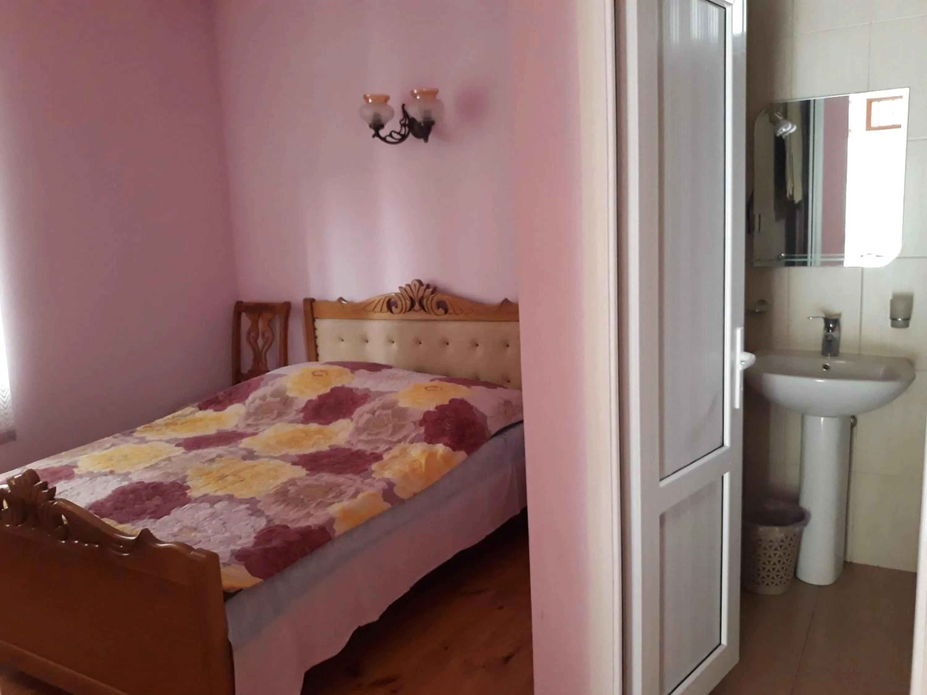Bed in ASINE Dilijan