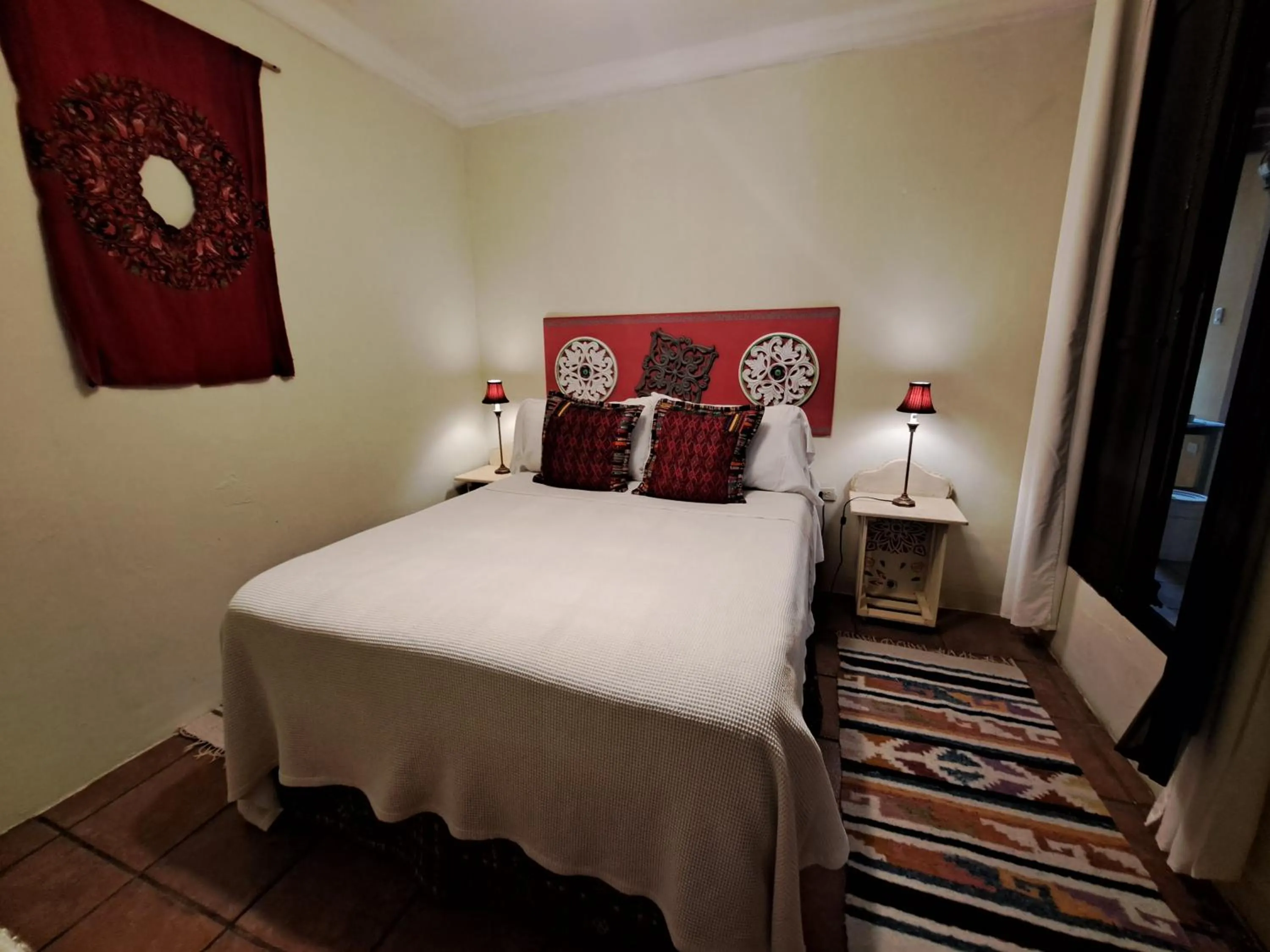 Photo of the whole room, Bed in Yellow House Hostel B&B