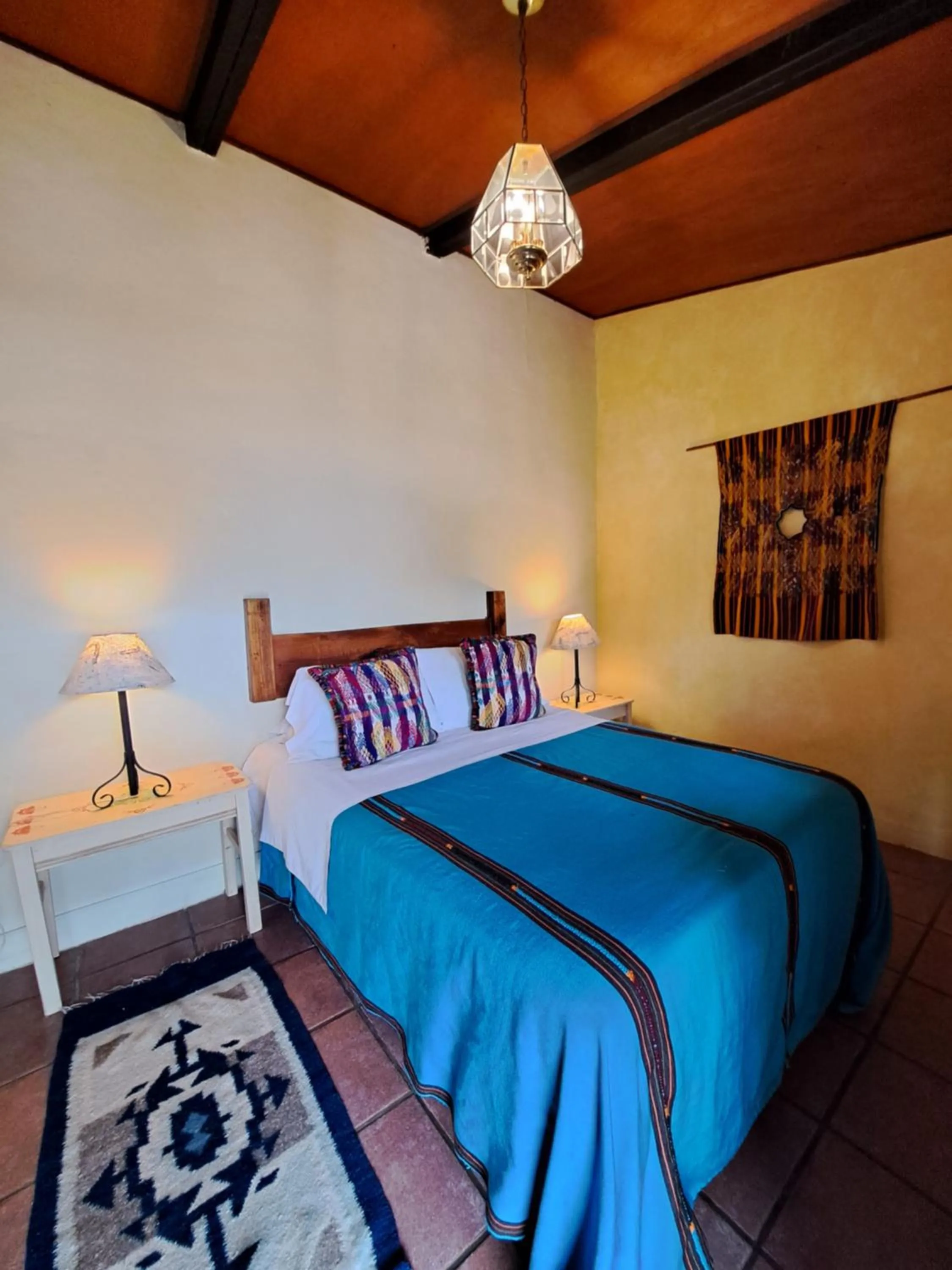 Photo of the whole room, Bed in Yellow House Hostel B&B