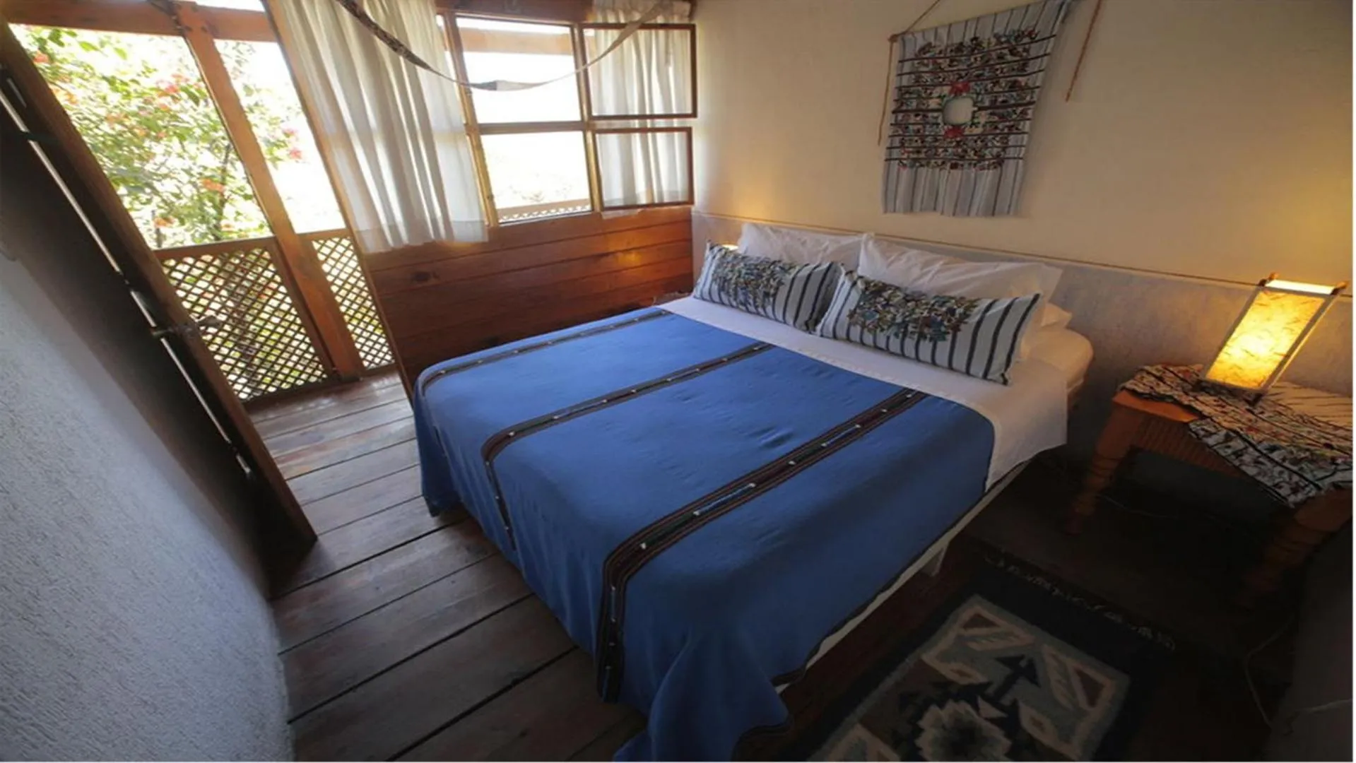Bed in Yellow House Hostel B&B
