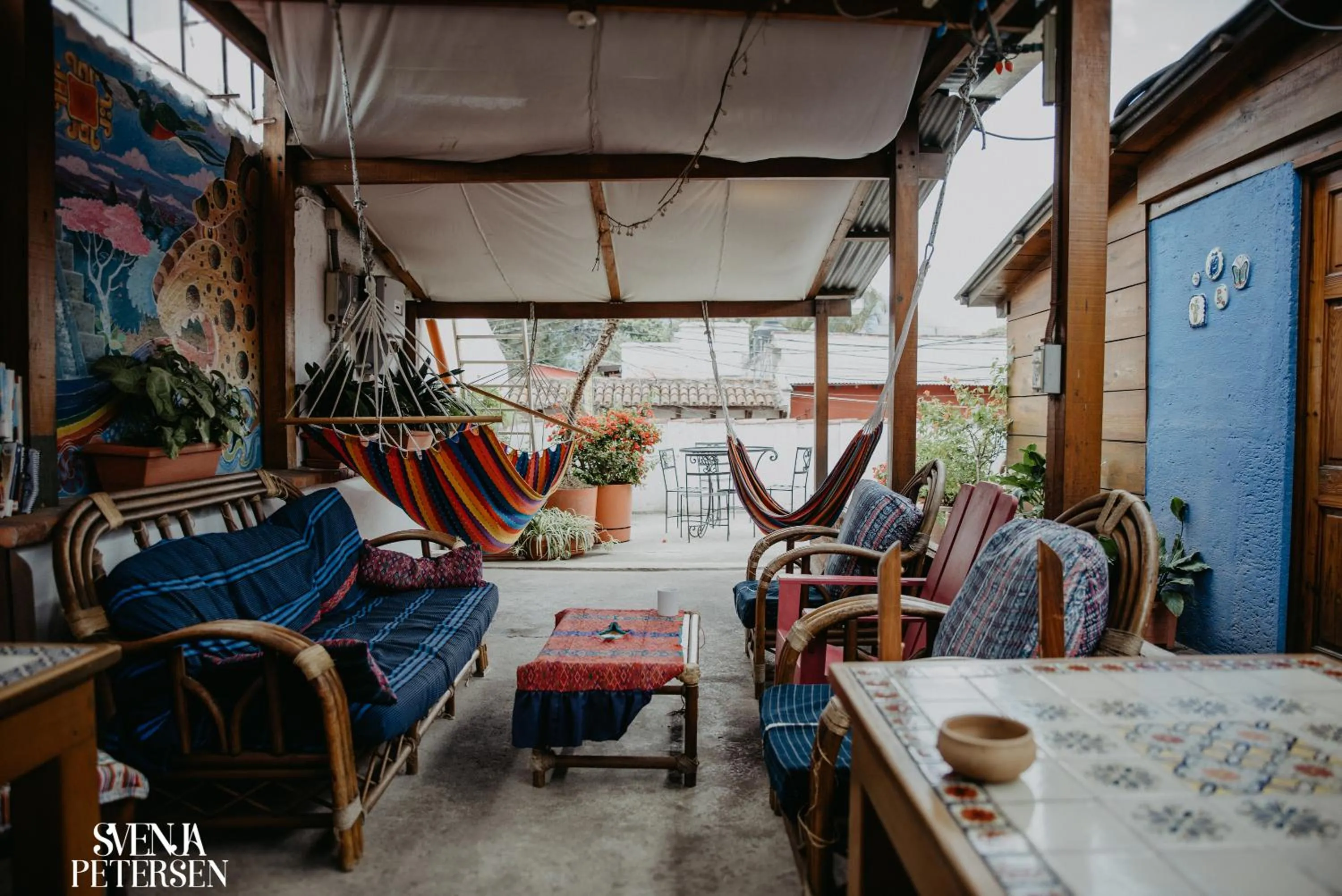 Patio in Yellow House Hostel B&B