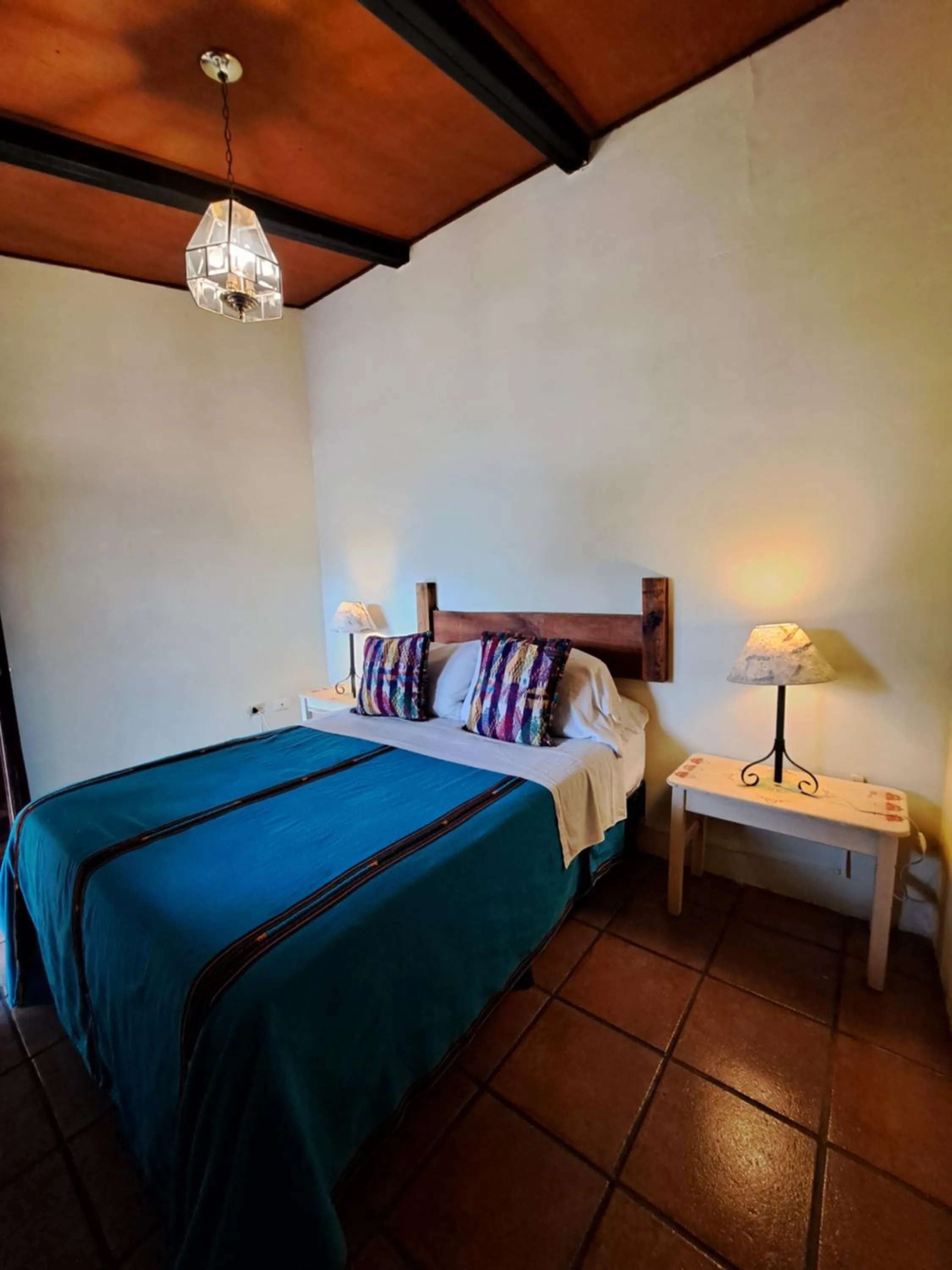 Photo of the whole room, Bed in Yellow House Hostel B&B