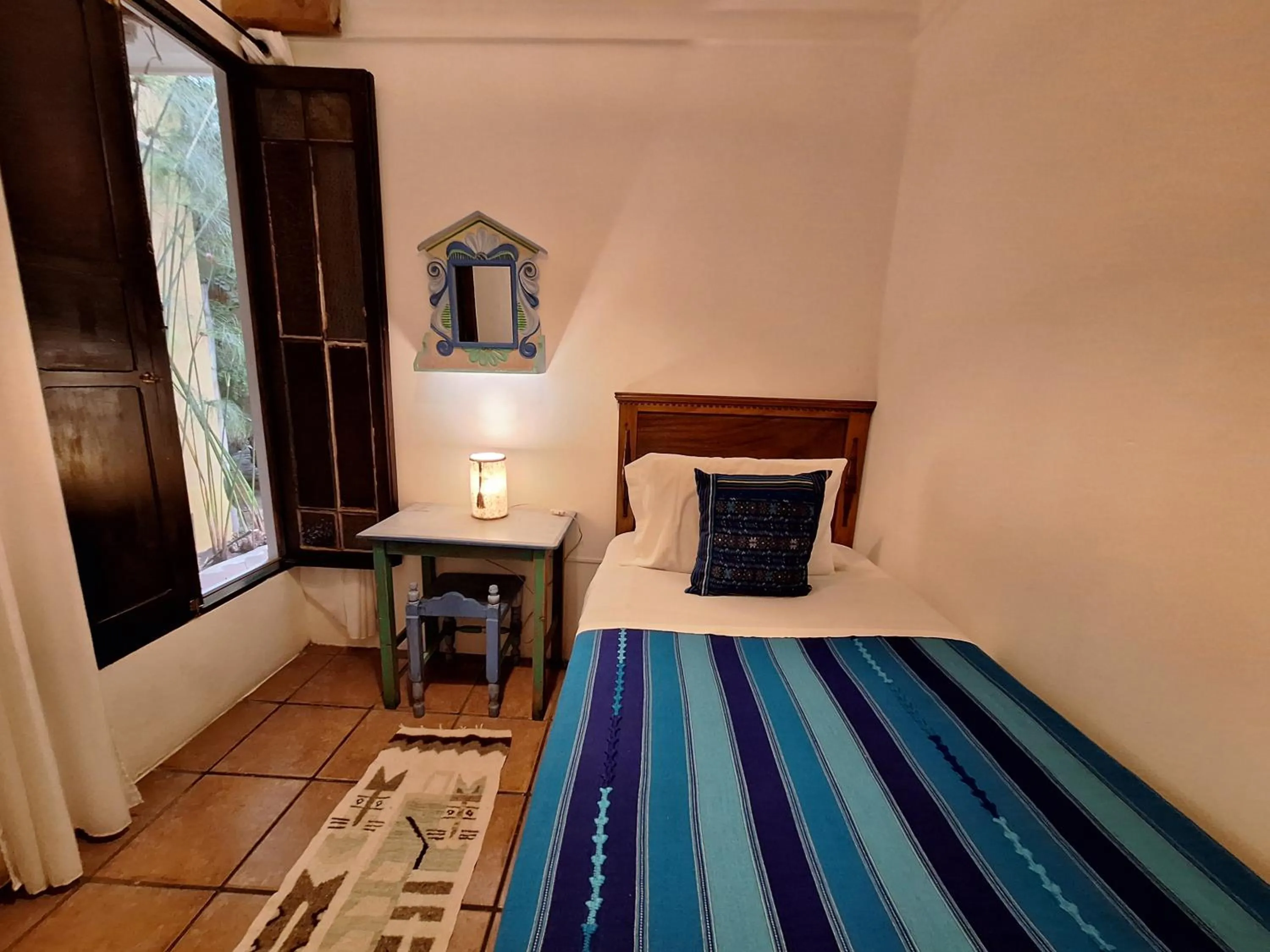 Photo of the whole room, Bed in Yellow House Hostel B&B