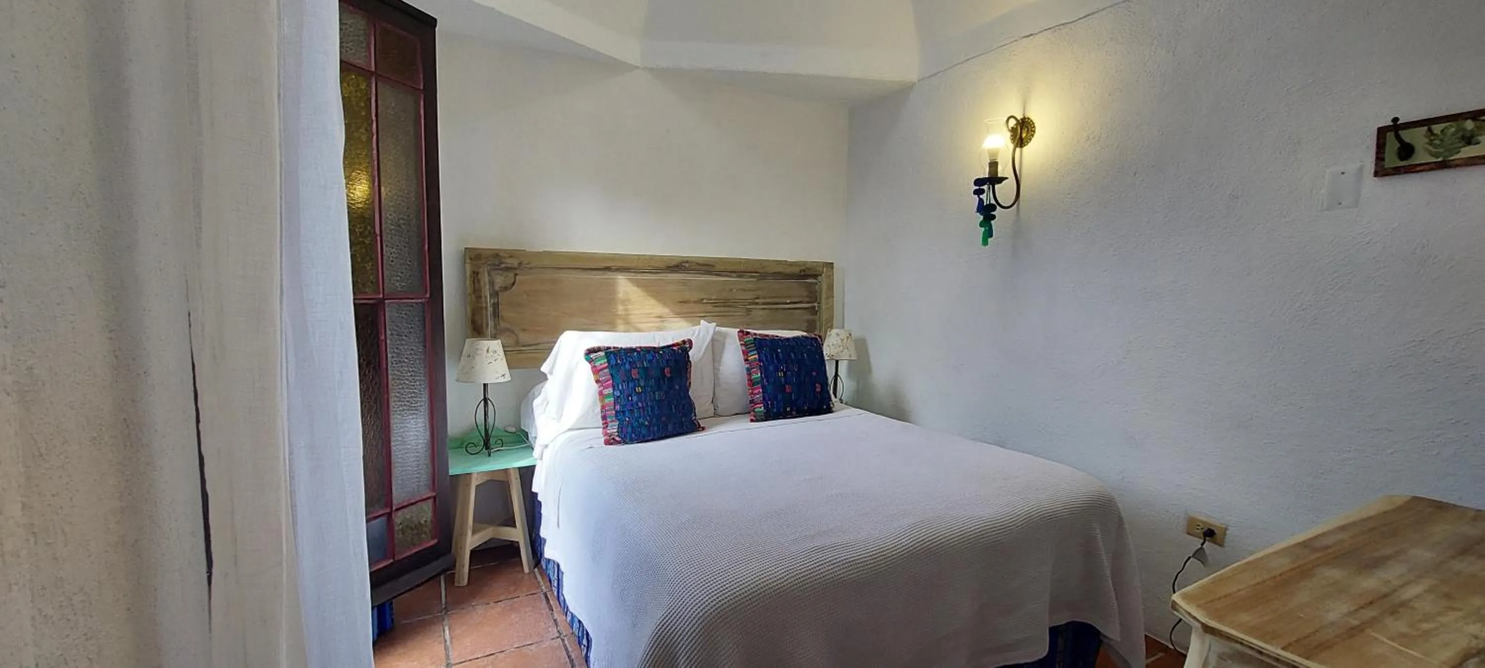 Photo of the whole room, Bed in Yellow House Hostel B&B