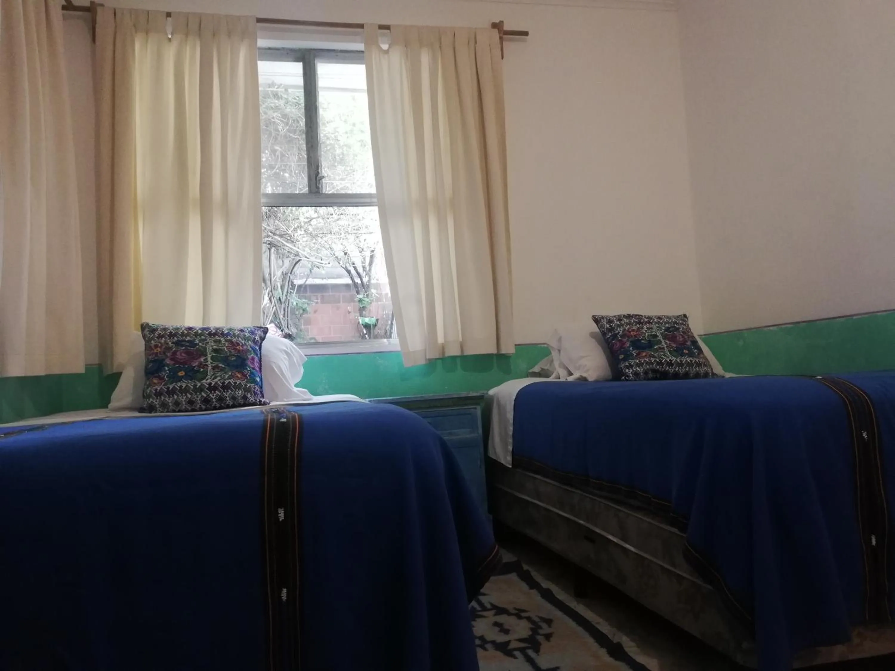 Photo of the whole room, Bed in Yellow House Hostel B&B
