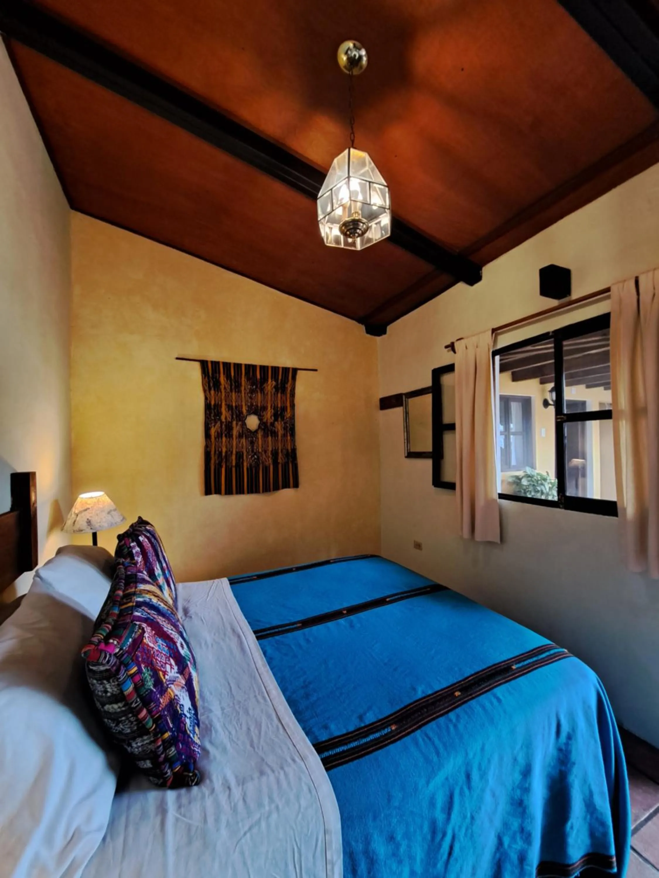 Photo of the whole room, Bed in Yellow House Hostel B&B