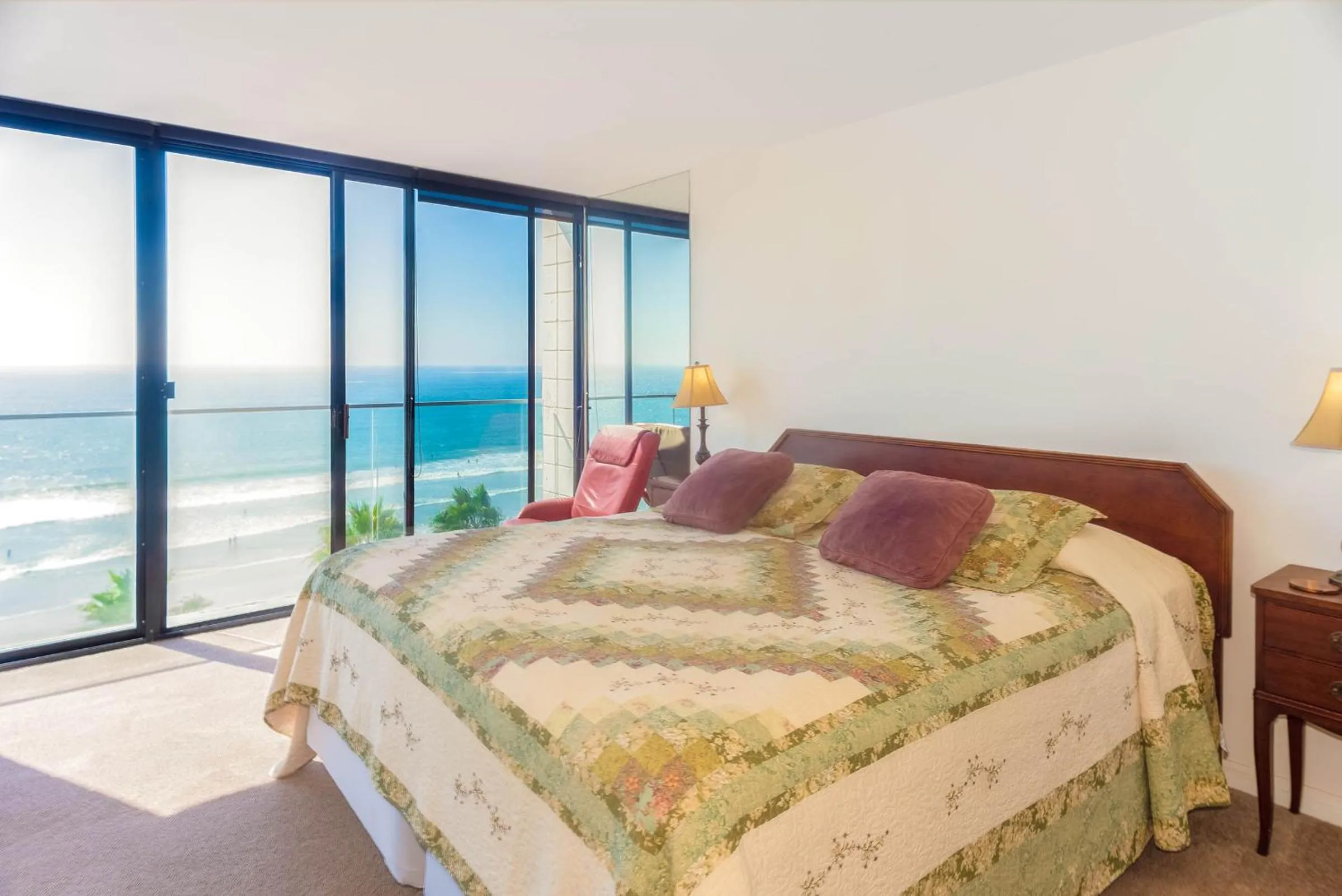 Bedroom, Bed in Capri by the Sea by All Seasons Resort Lodging