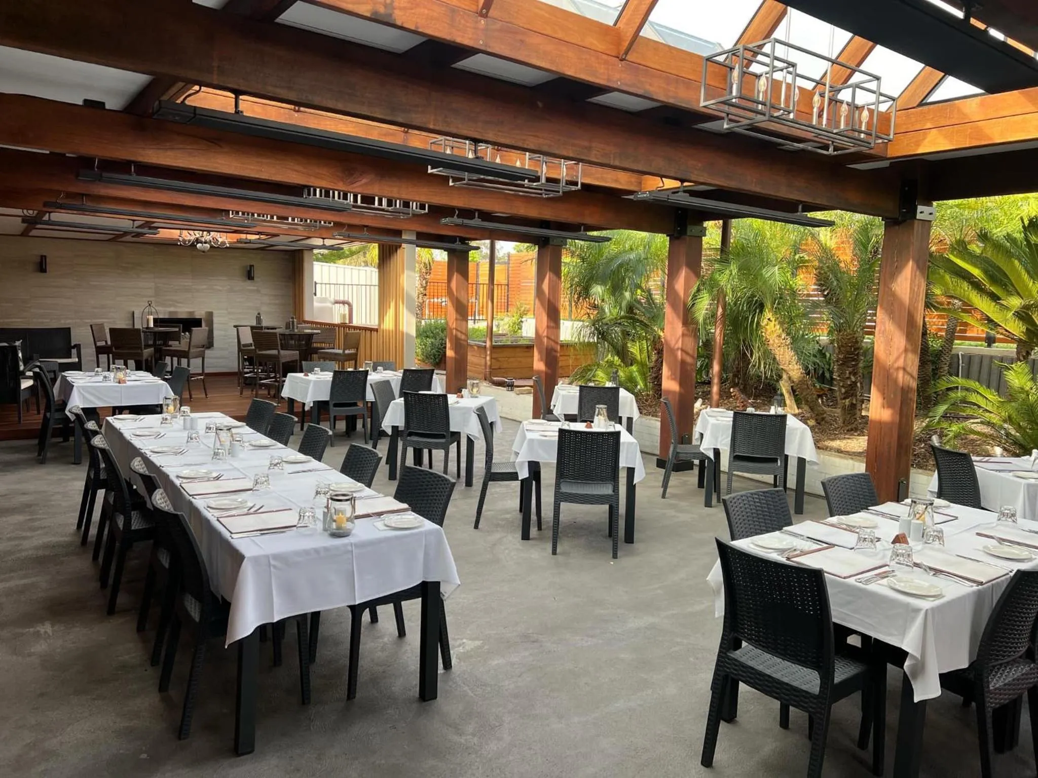 Restaurant/places to eat in Sunseeker Motor Inn