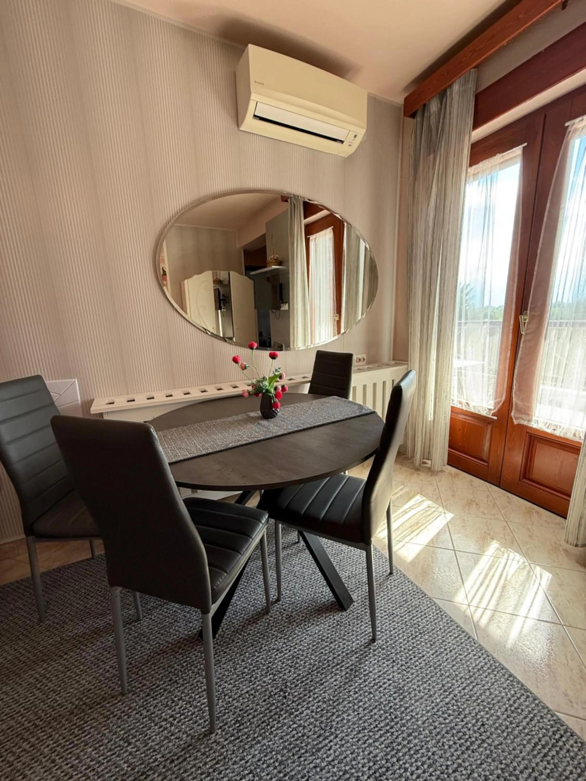 Le Rose Suites & Park Hotel